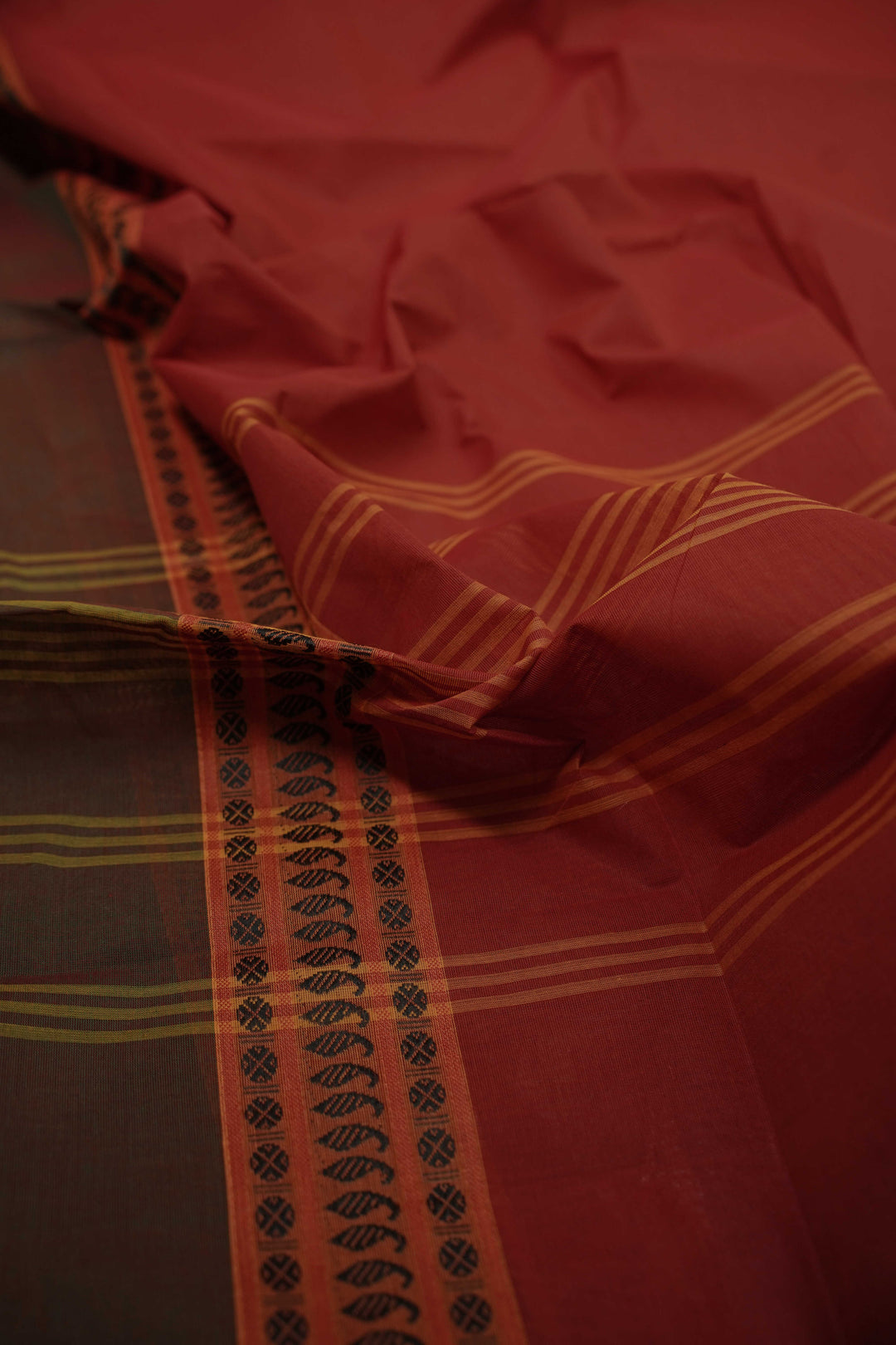 Sarees-Matkatus