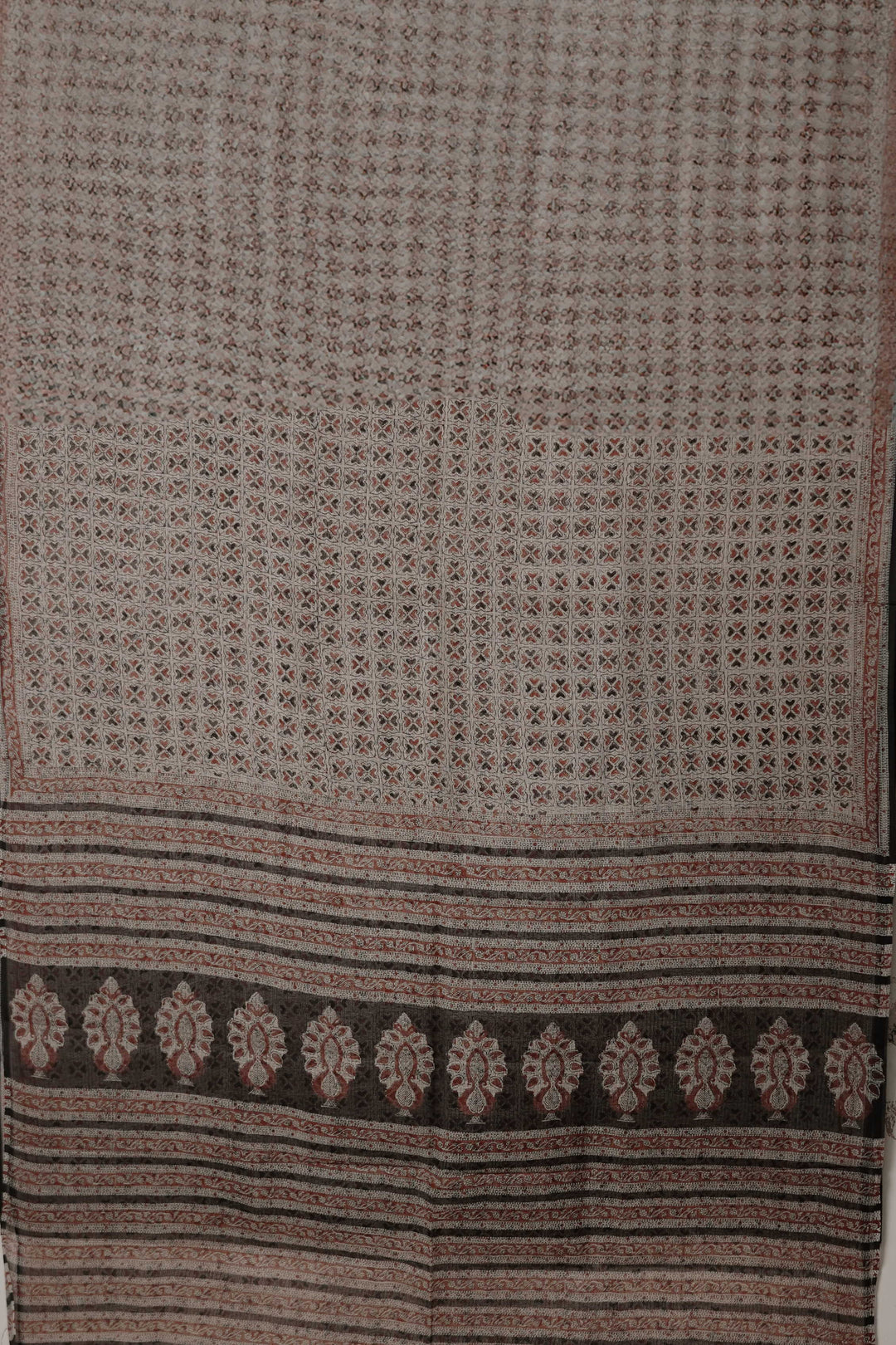 Sarees - Matkatus