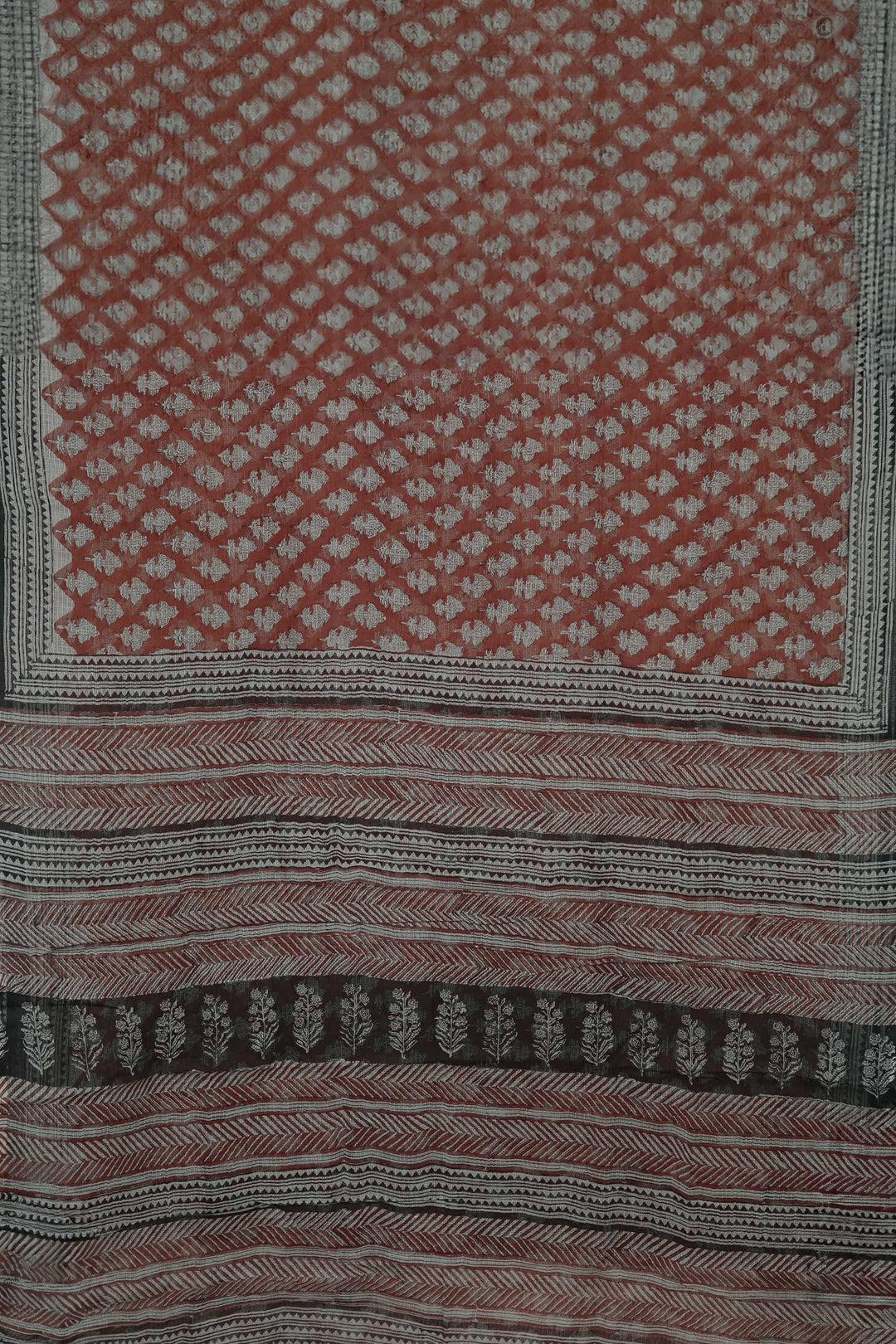 Sarees - Matkatus