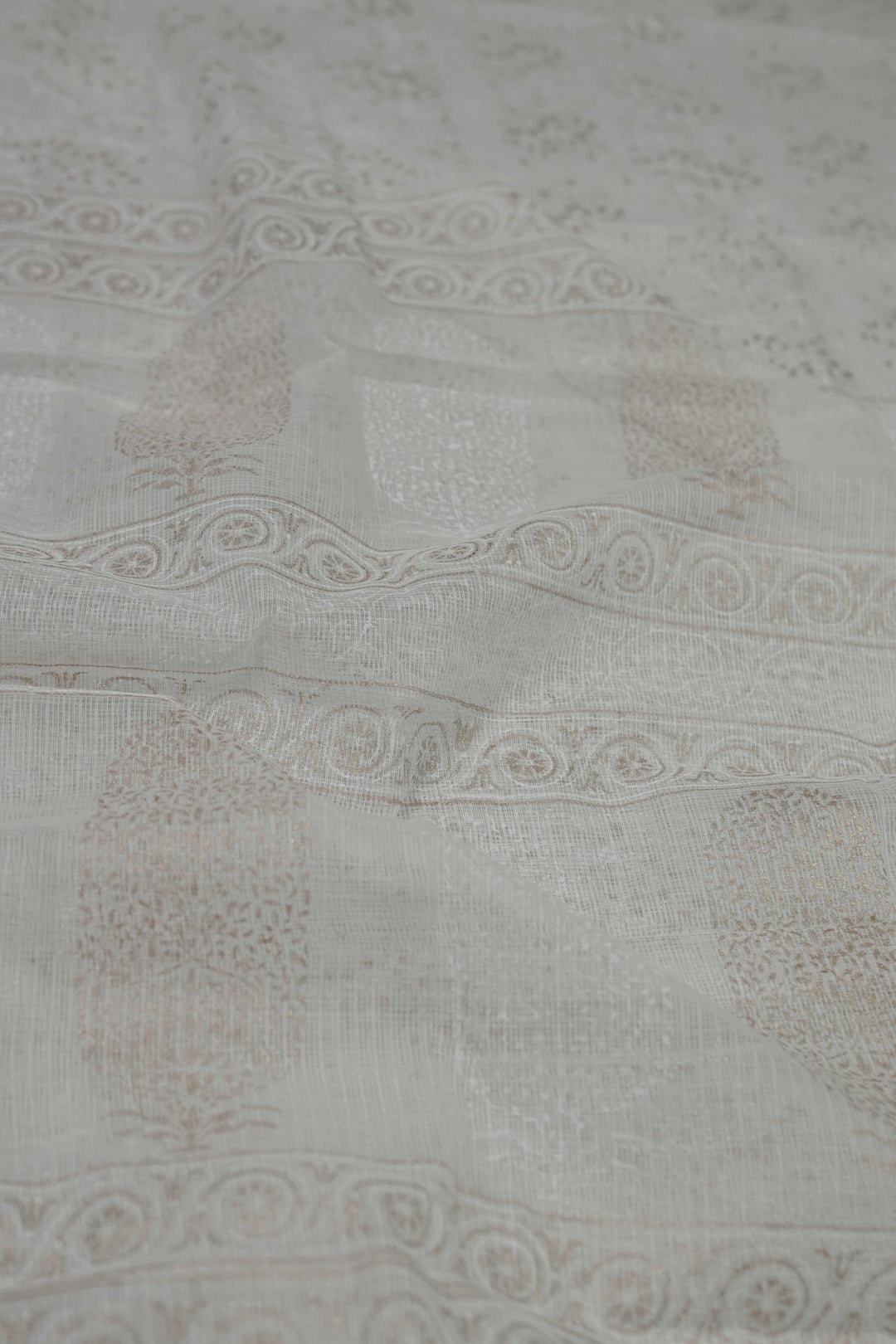 Sarees - Matkatus