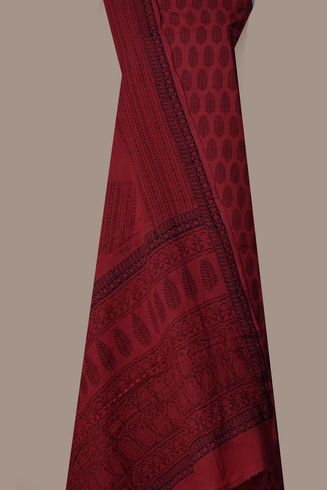 Unstitched Suits-Matkatus