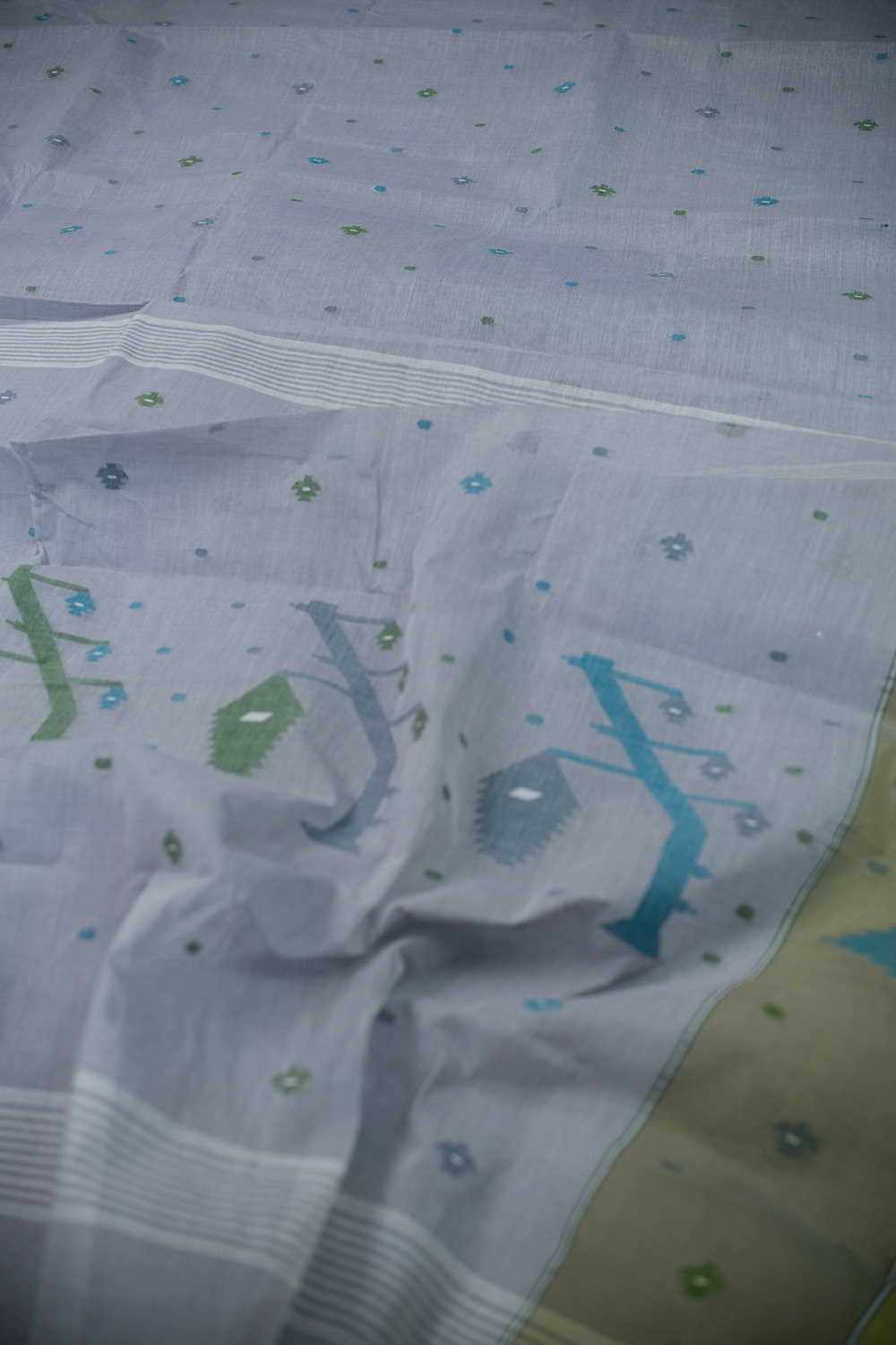 Sarees - Matkatus