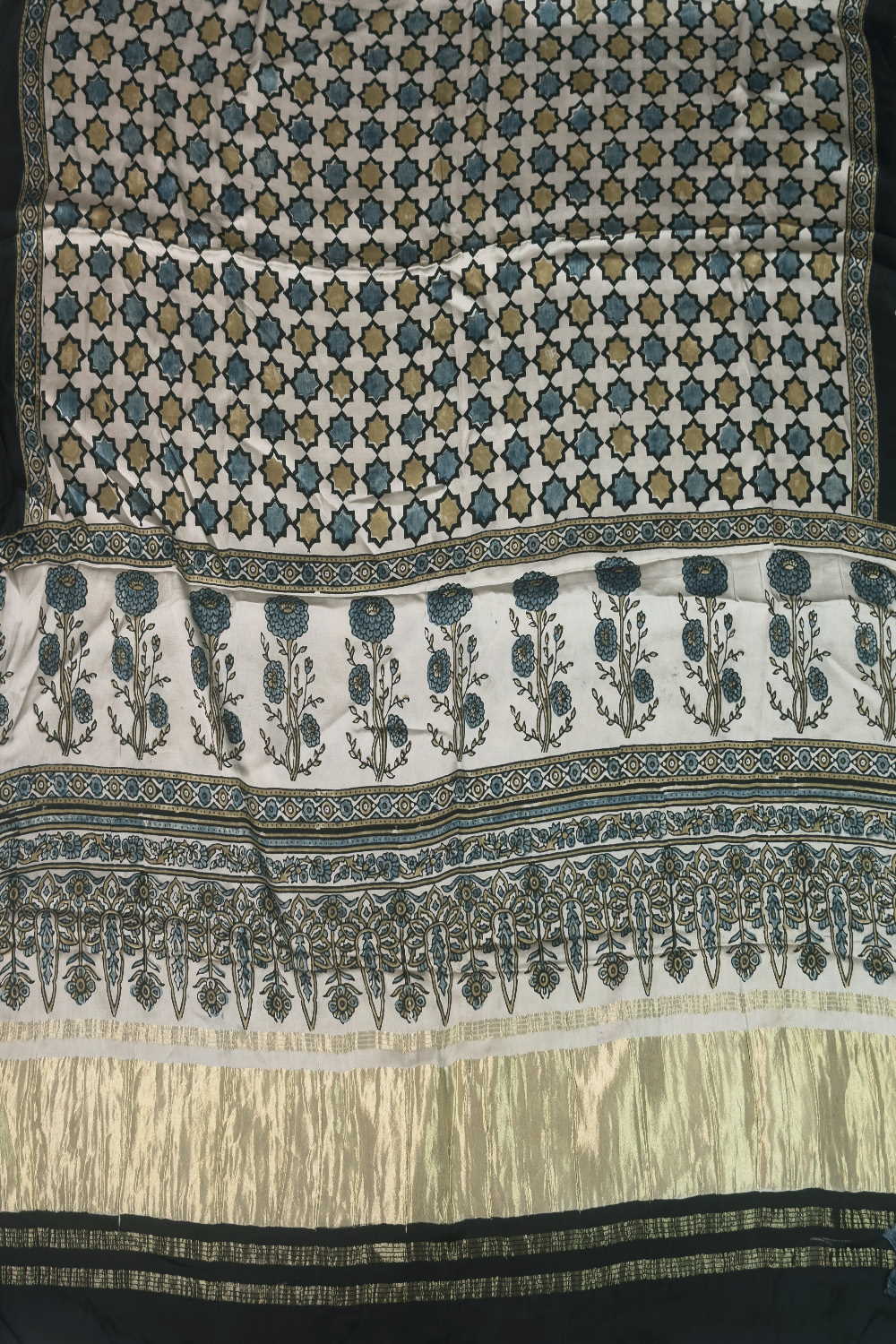 Silk Dupattas - Matkatus