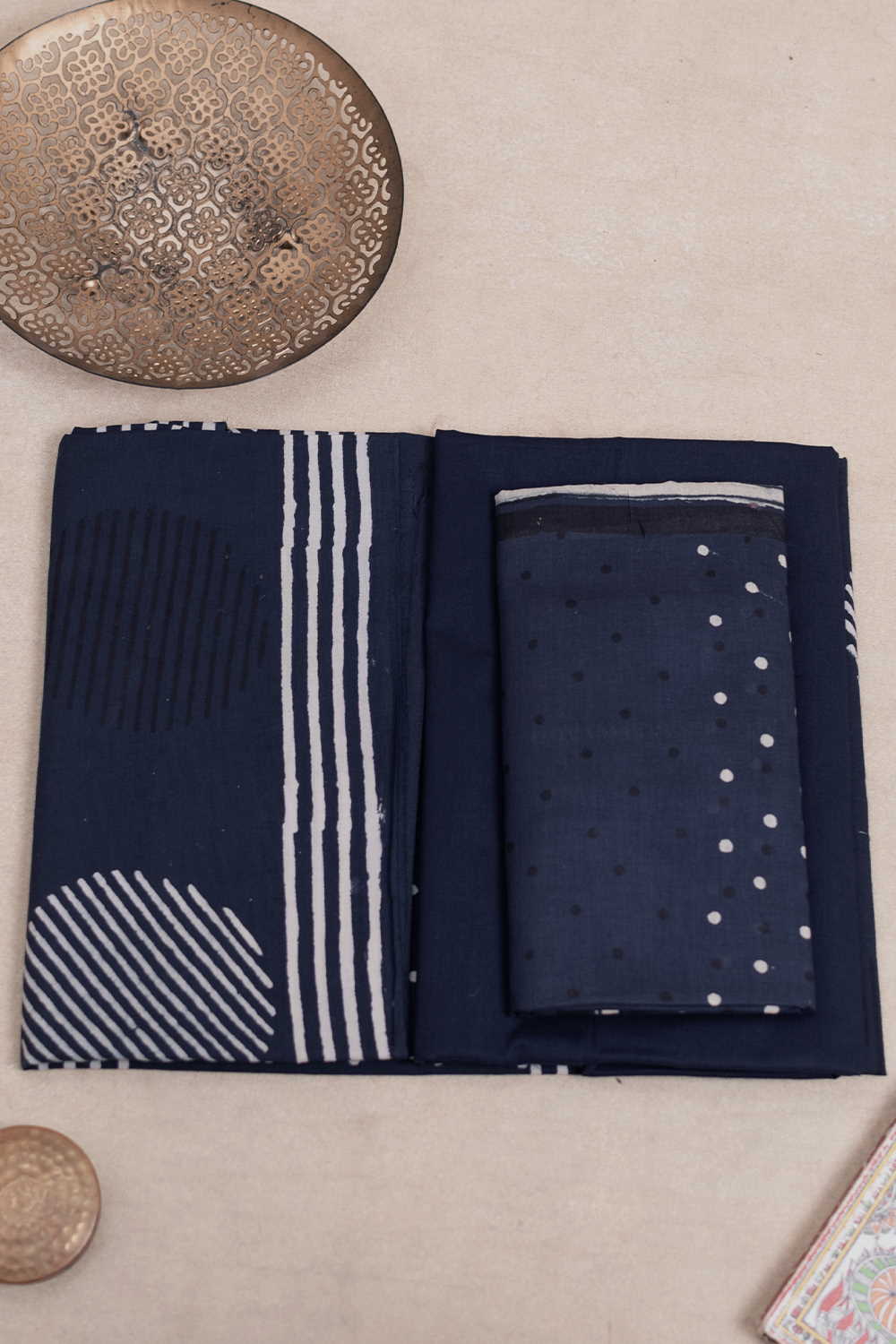 Unstitched Suits-Matkatus