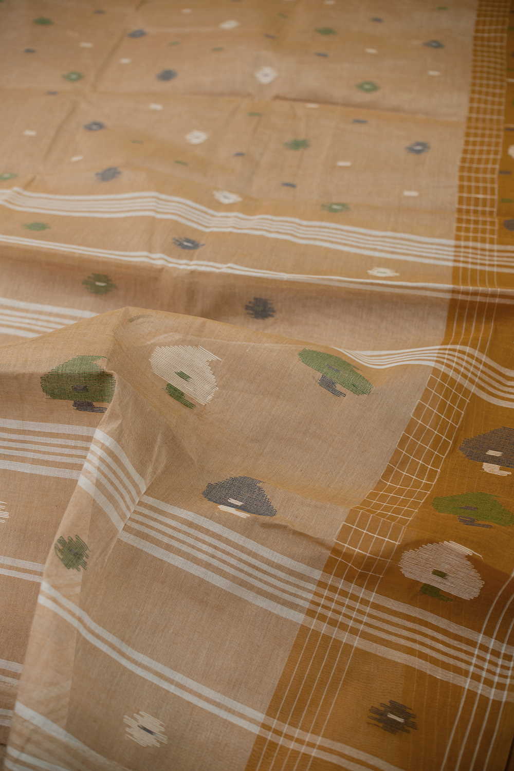 Sarees - Matkatus