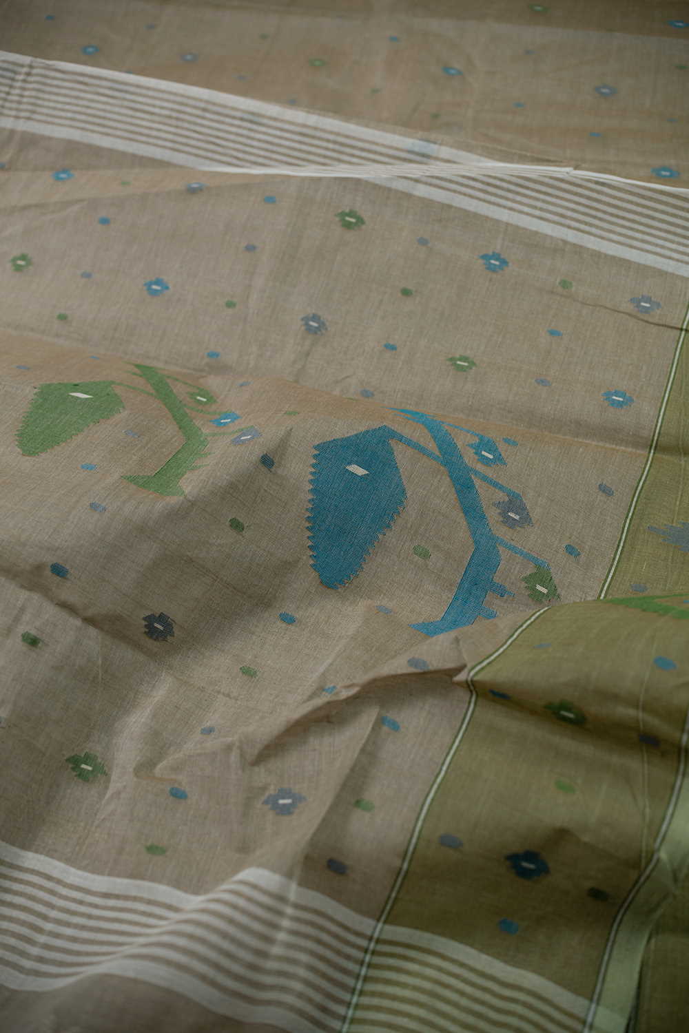 Sarees - Matkatus