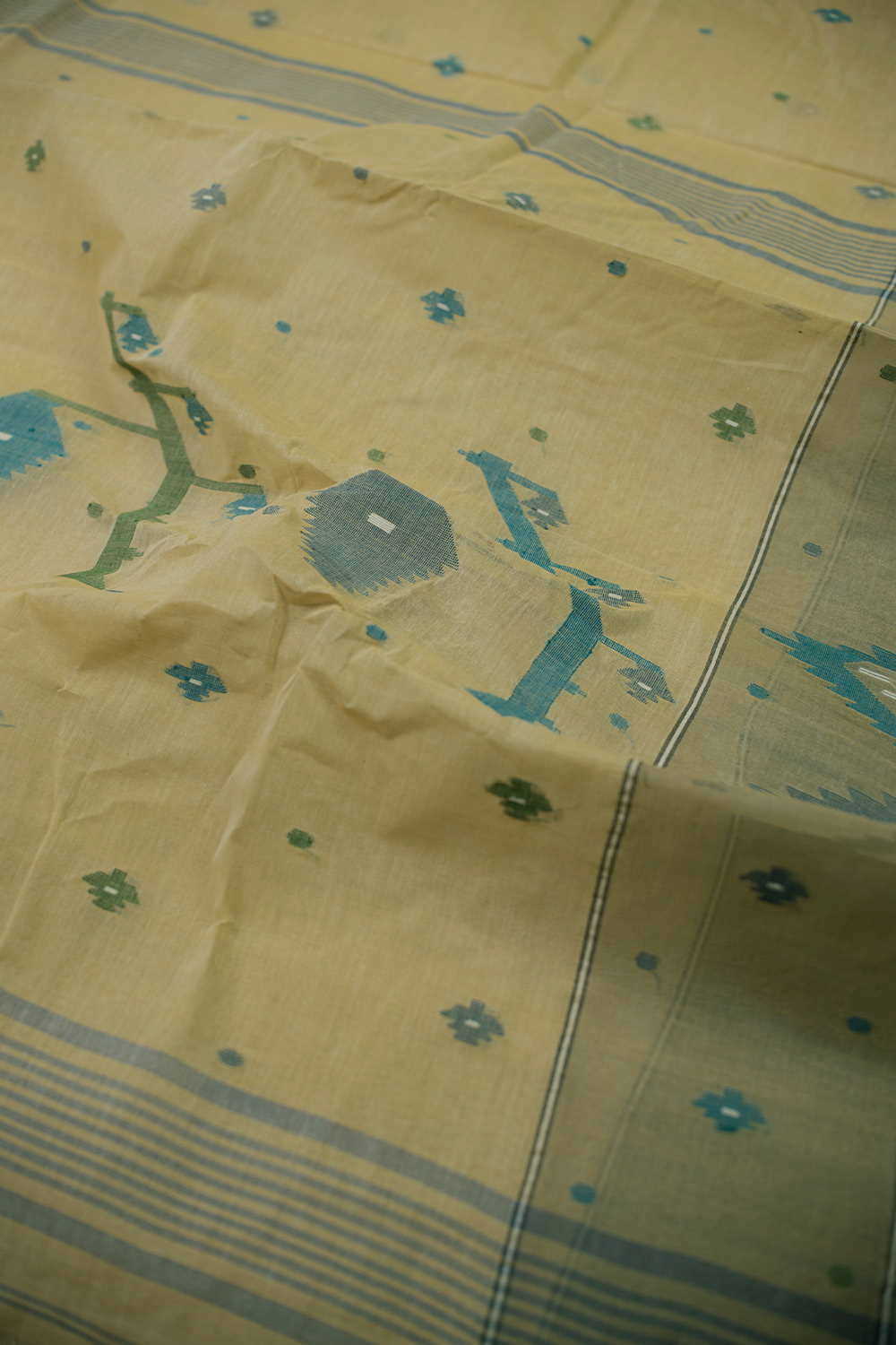 Sarees - Matkatus