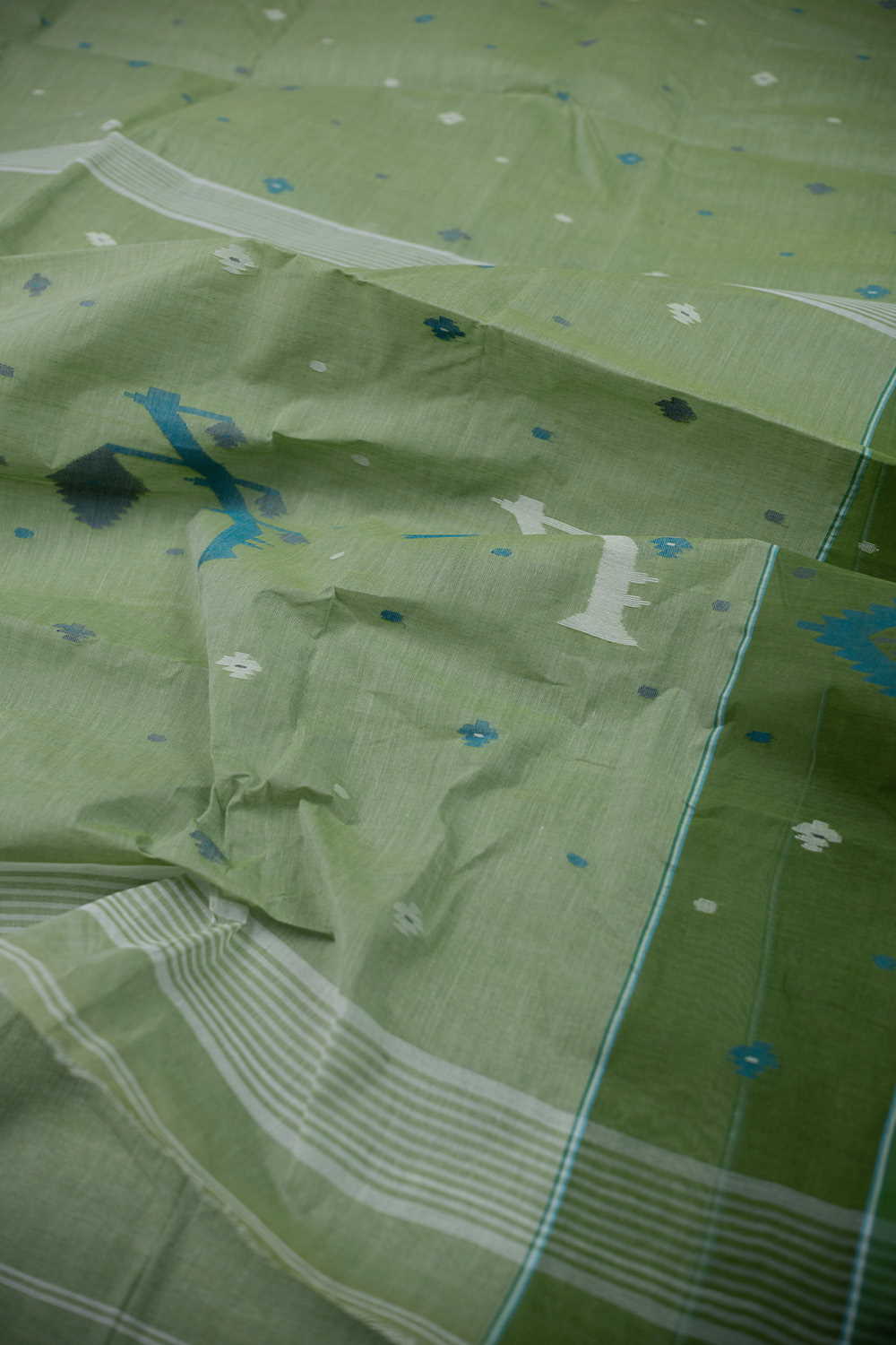 Sarees - Matkatus