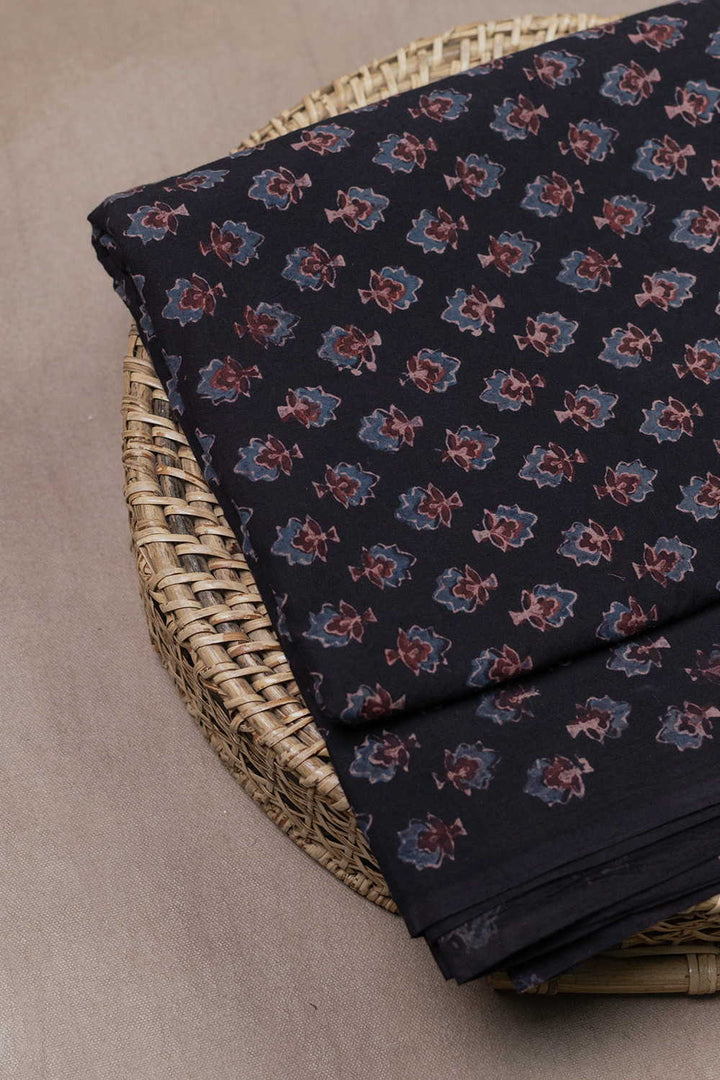 Ajrak Prints - Matkatus