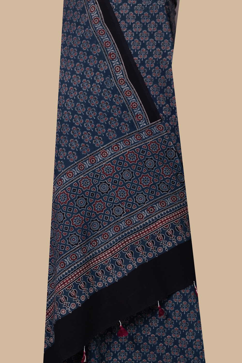 Unstitched Suits-Matkatus