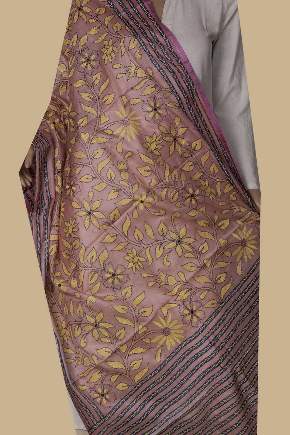 Kantha Silk Dupatta - Matkatus