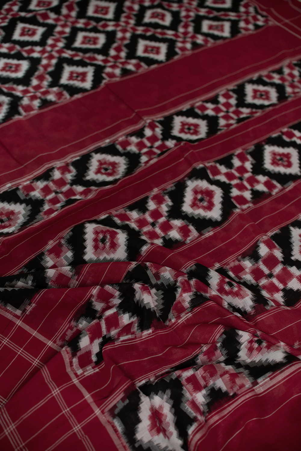 Pochampally Ikat Sarees-Matkatus