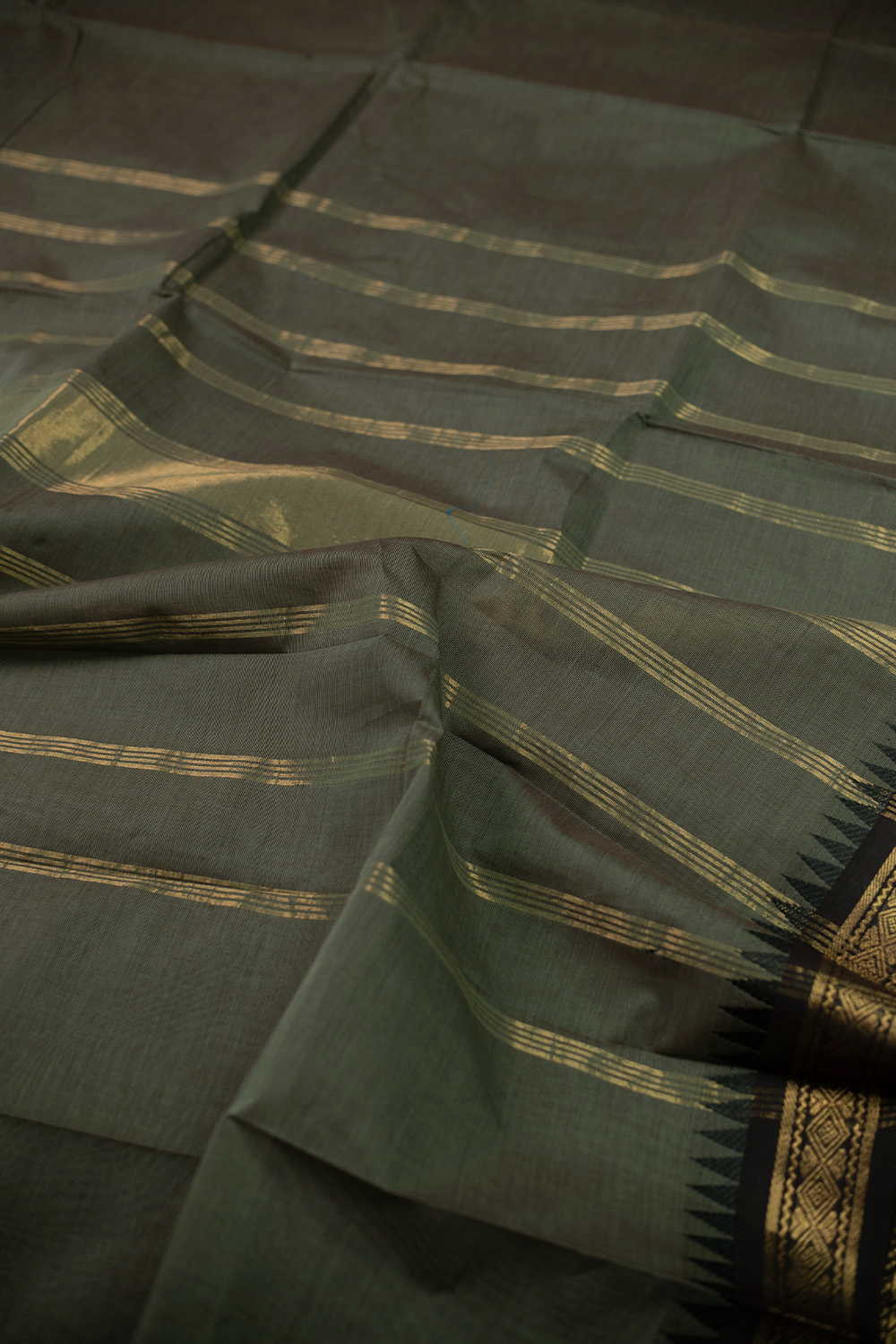 Kanchi Sarees - Matkatus