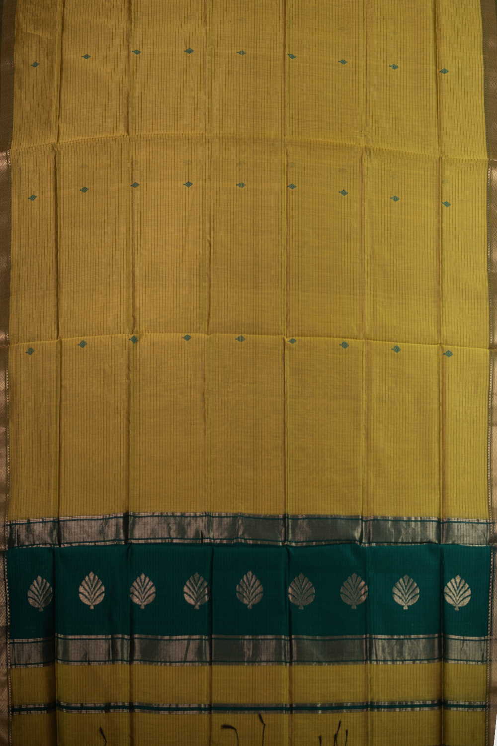 Unstitched Suits-Matkatus