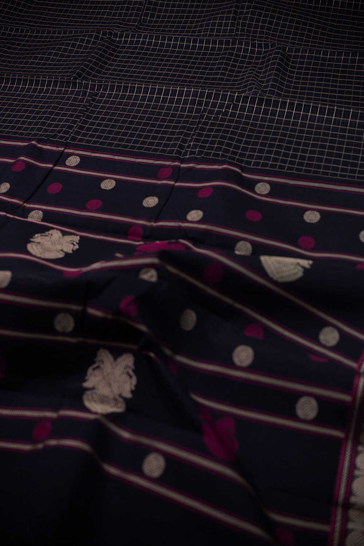 Sarees - Matkatus