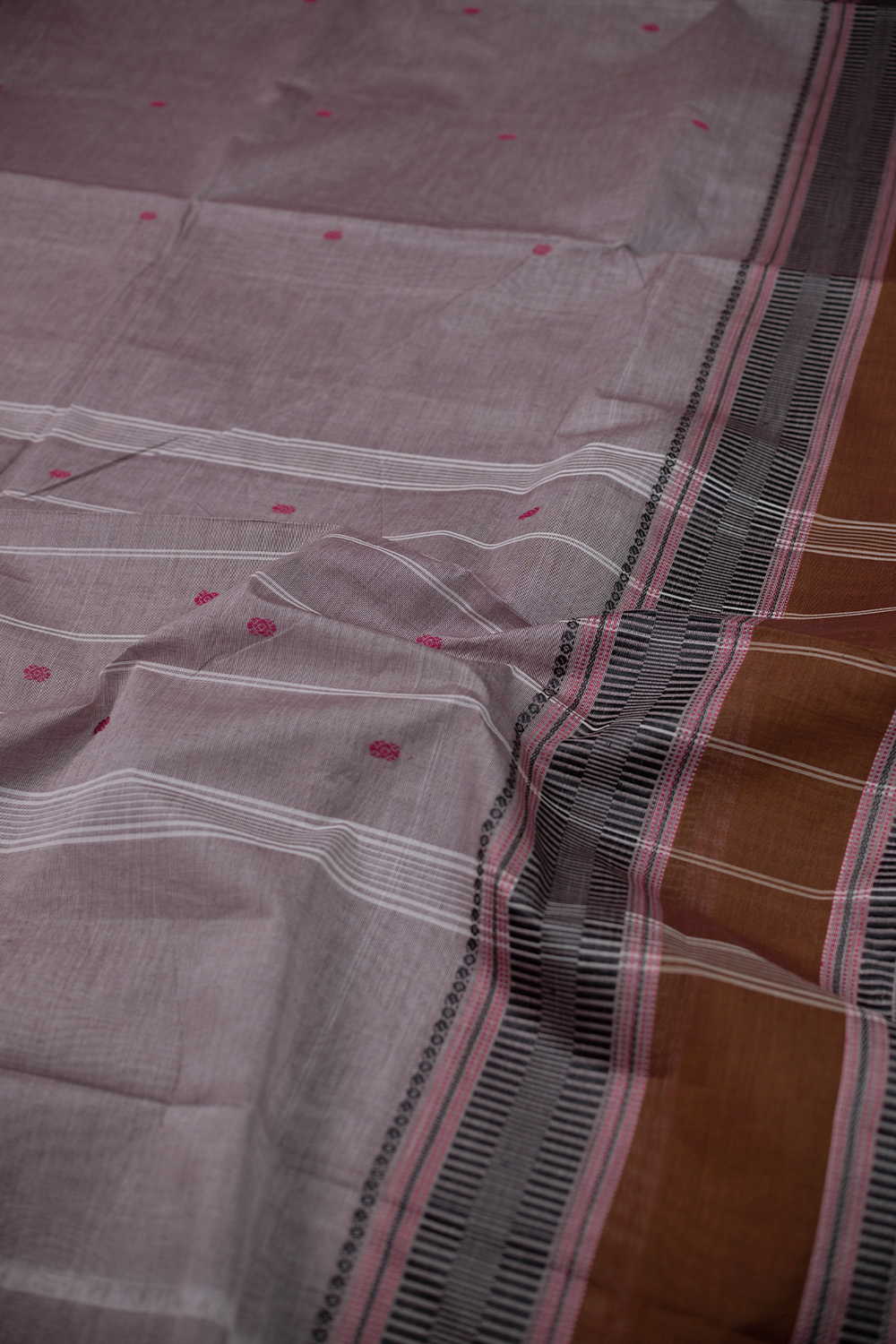Kanchi Sarees - Matkatus