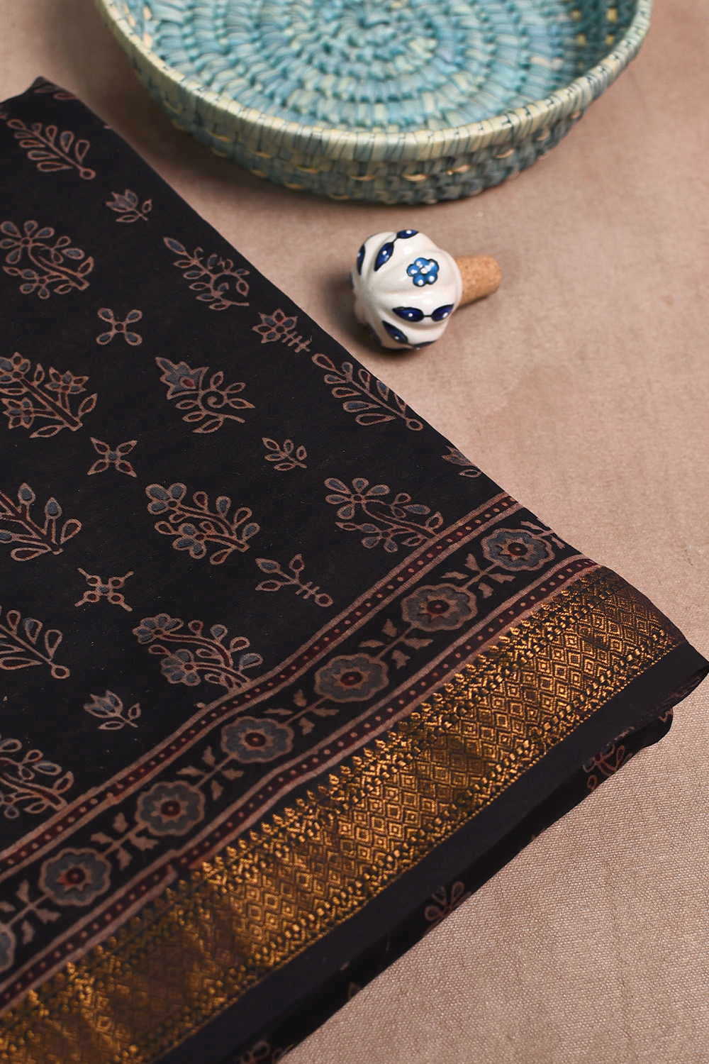 Ajrak Sarees - Matkatus