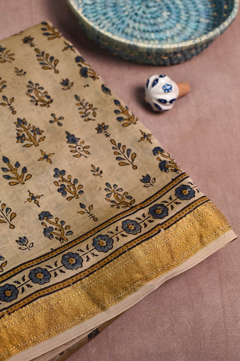 Sarees - Matkatus