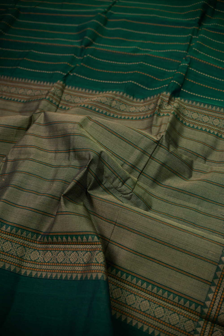 Sarees - Matkatus