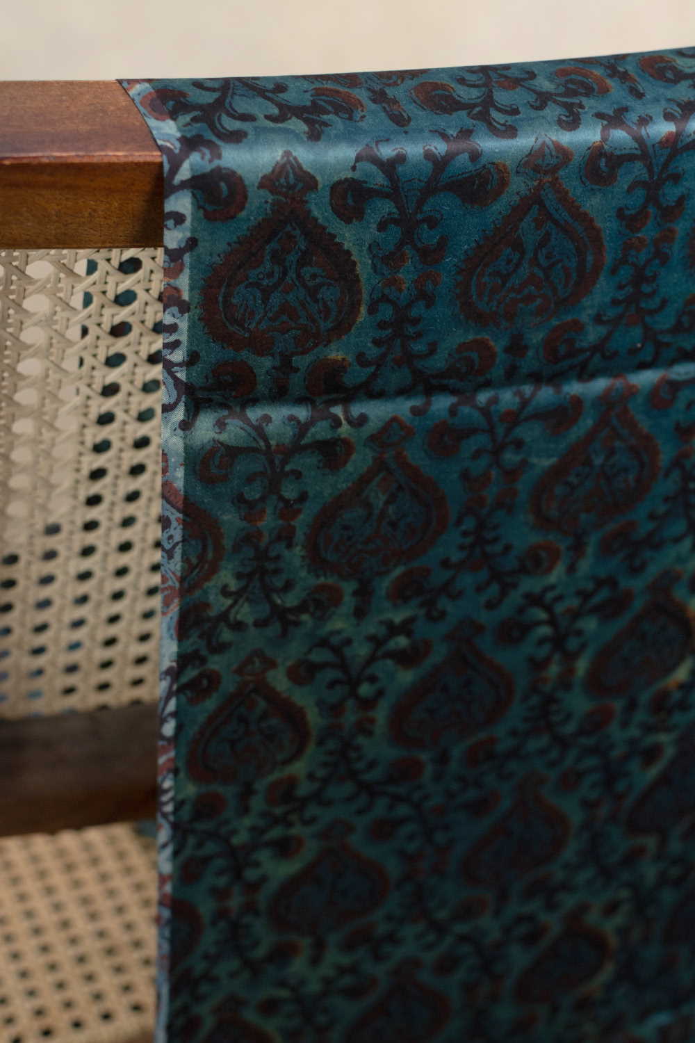 Silk Fabrics - Matkatus