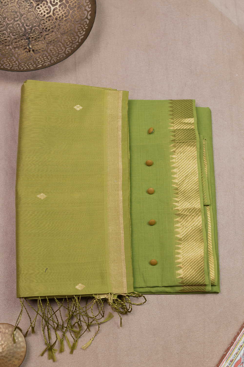 Top and Dupatta - Matkatus
