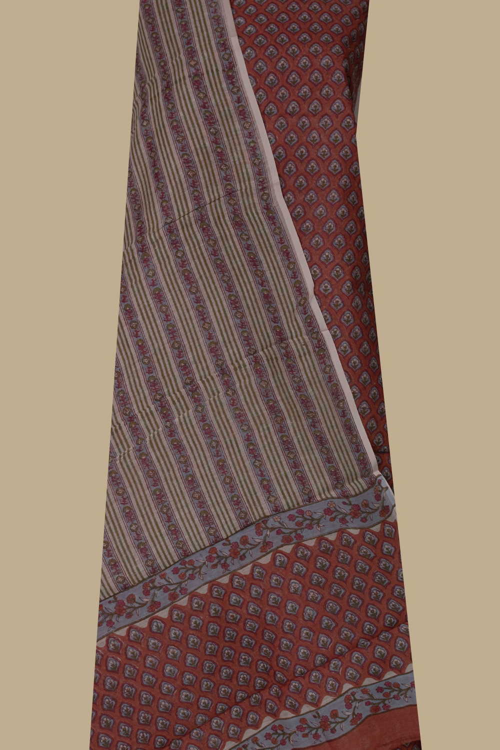 Full suit - Matkatus