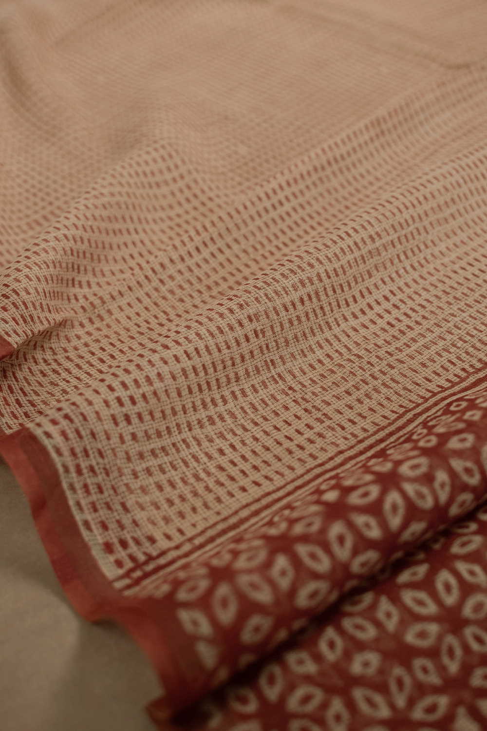 Cotton Dupattas-Matkatus