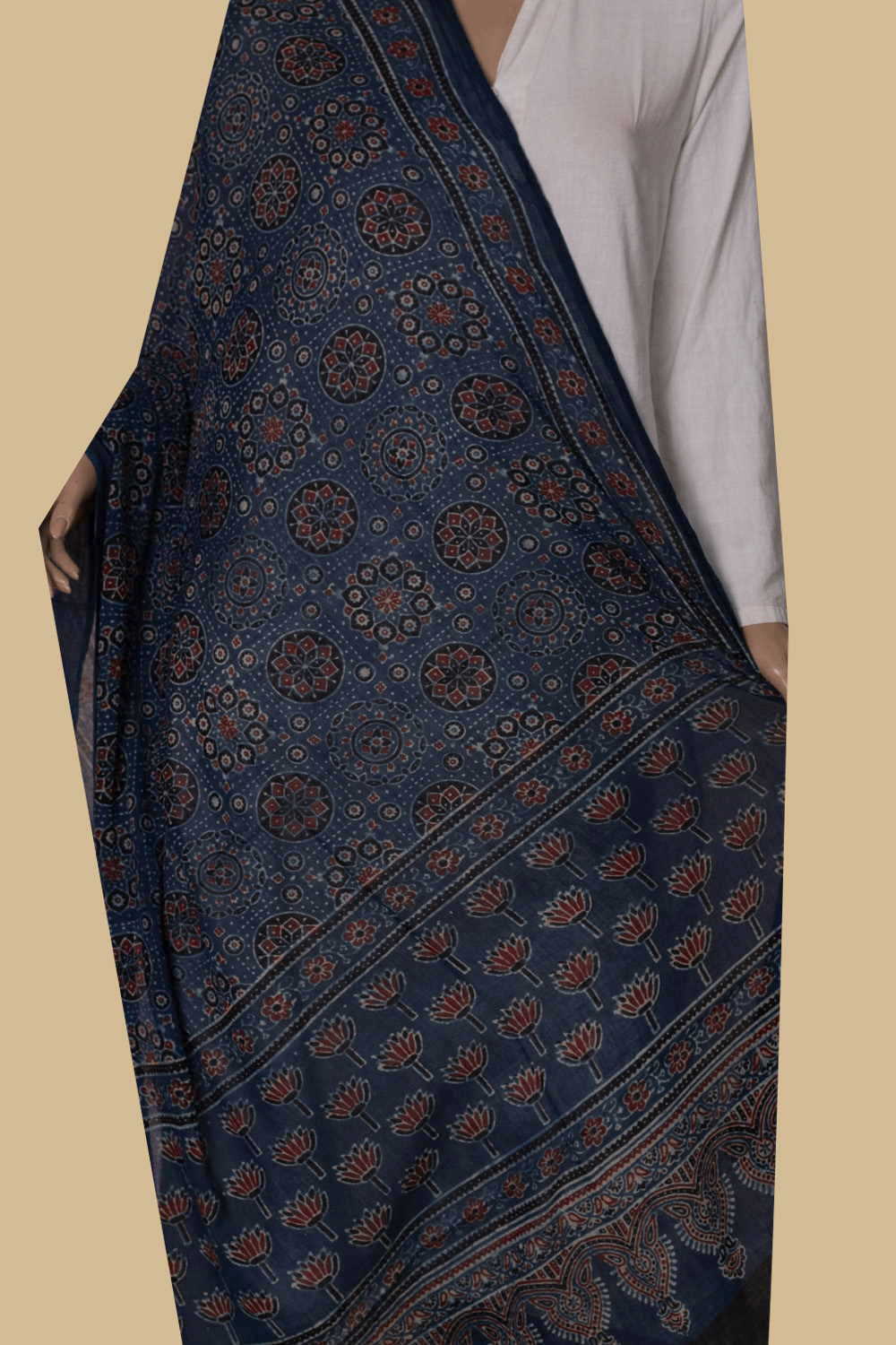 Ajrak Cotton Dupatta - Matkatus