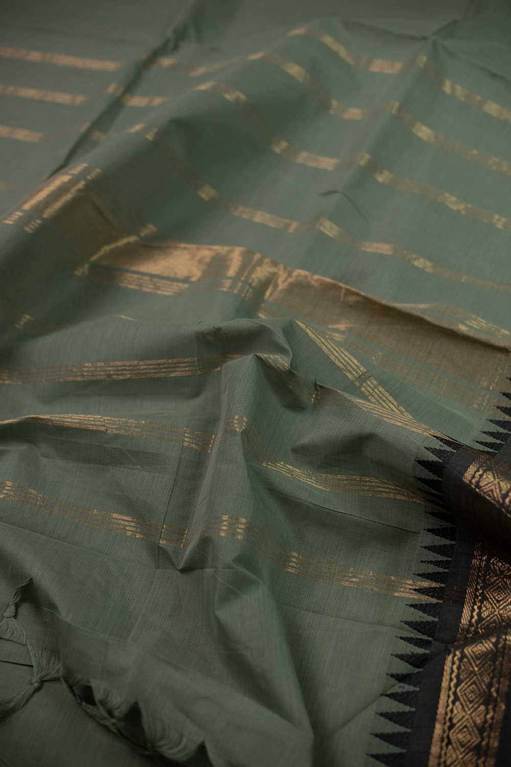 Kanchi Sarees - Matkatus