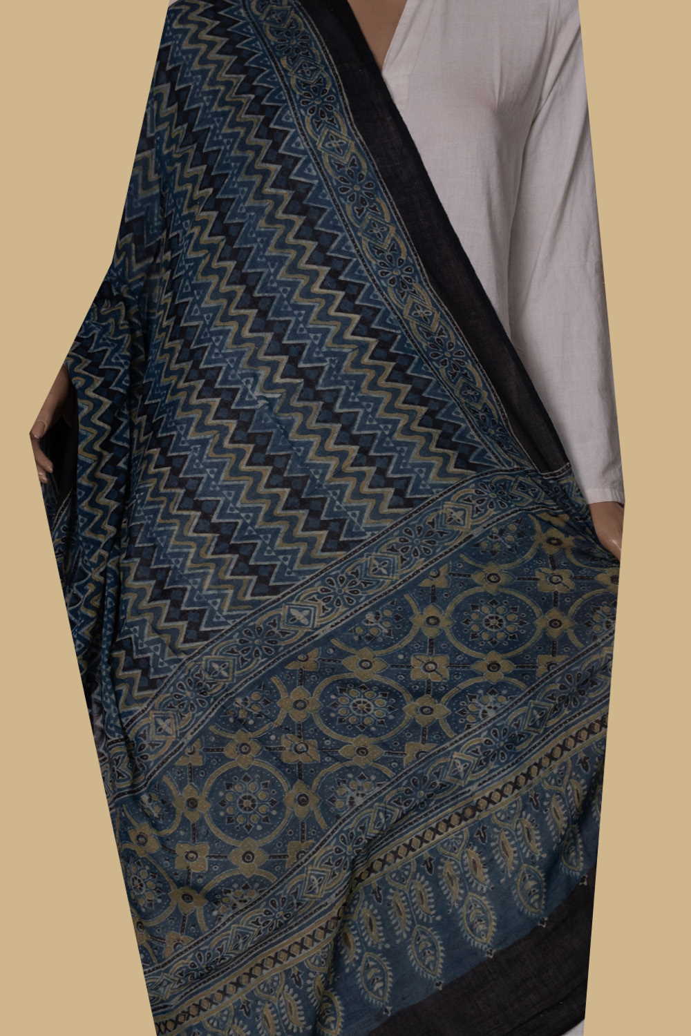 Ajrak Cotton Dupatta - Matkatus