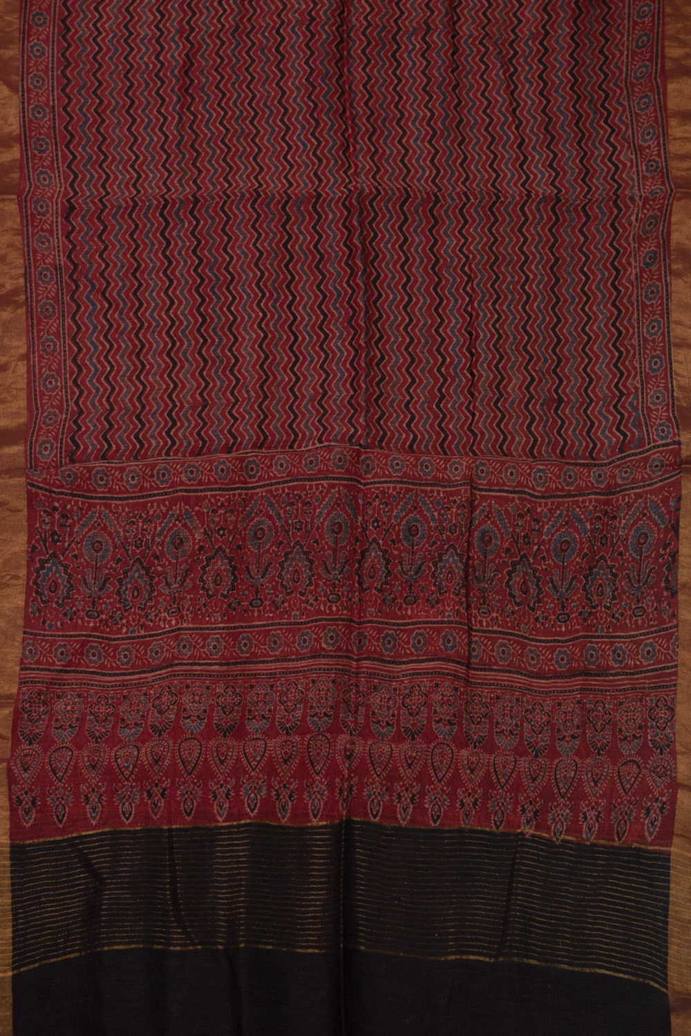 Unstitched Suits - Matkatus