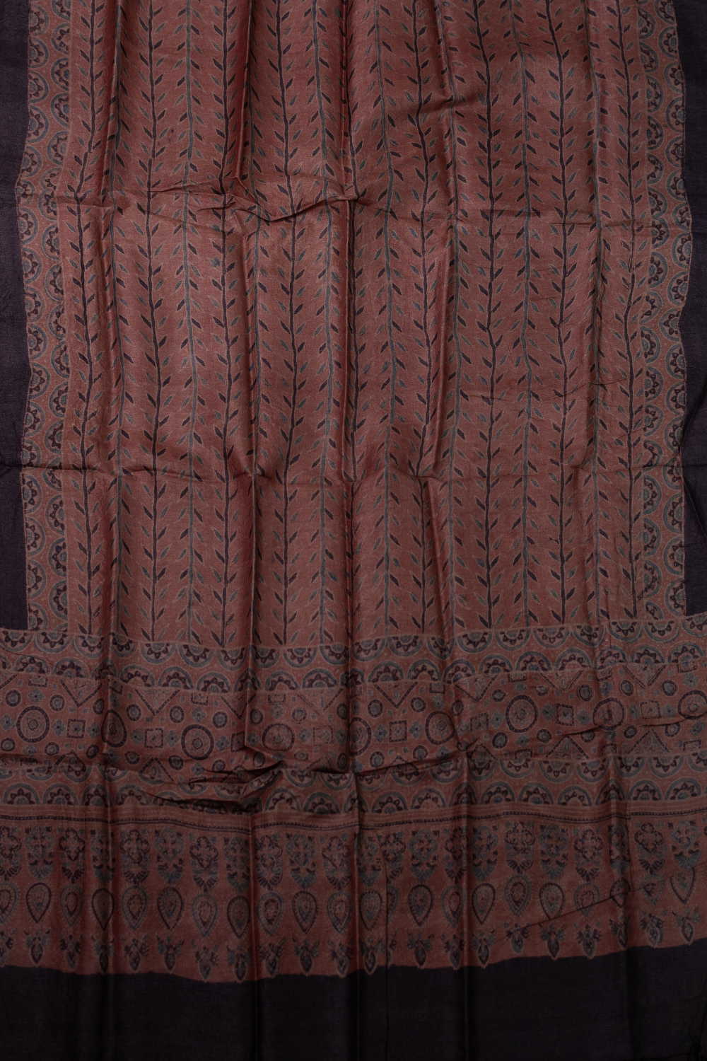 Unstitched Suits - Matkatu