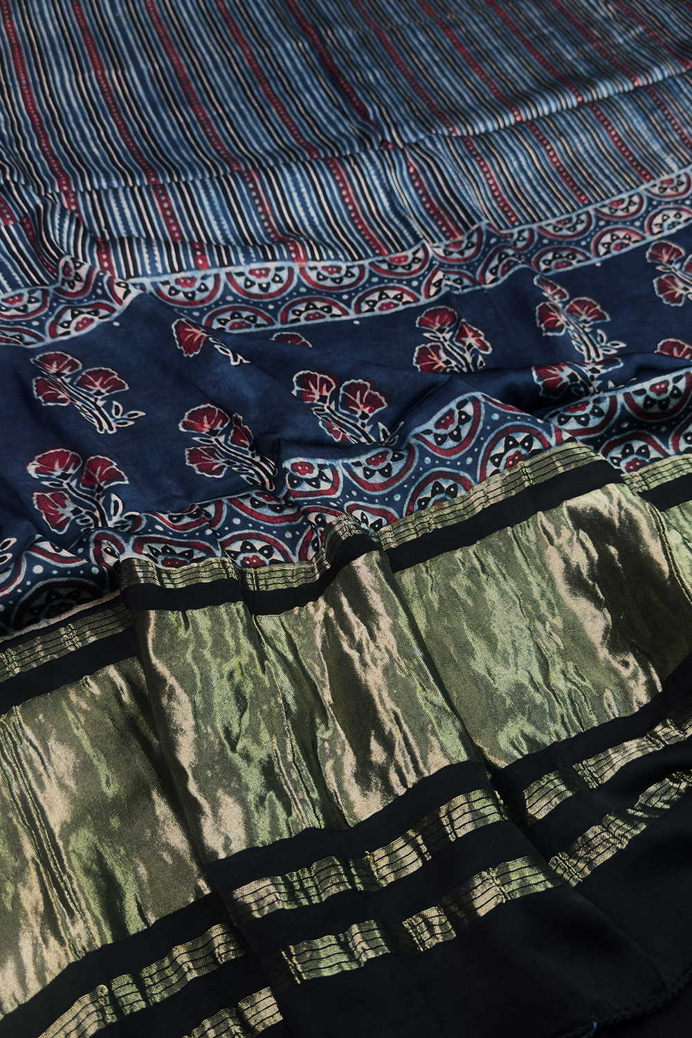Silk Dupattas - Matkatus