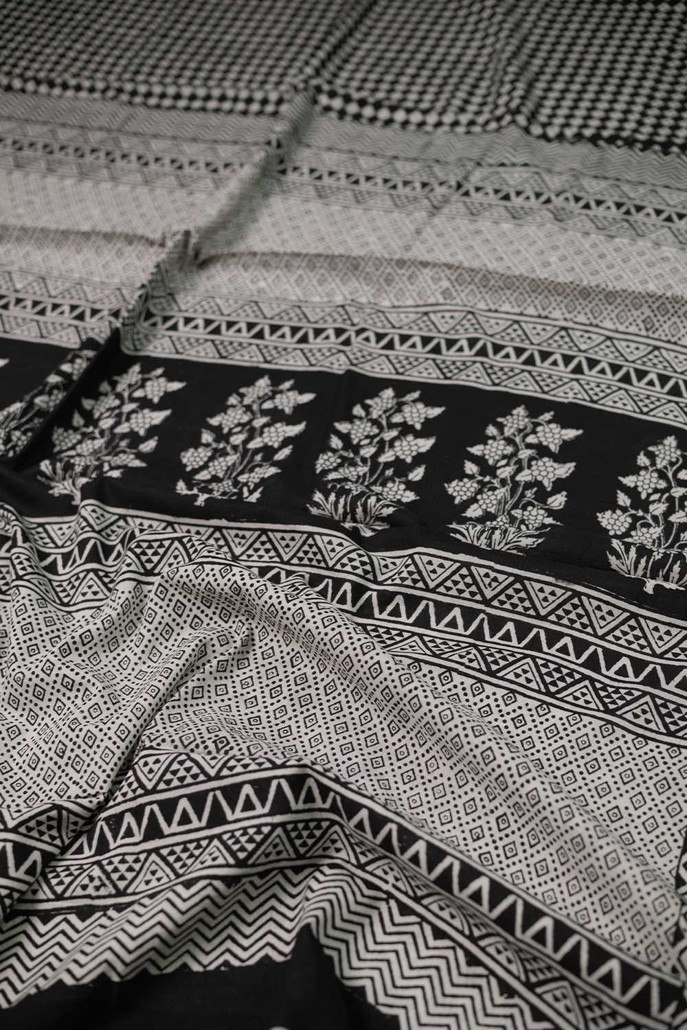 Sarees-Matkatus