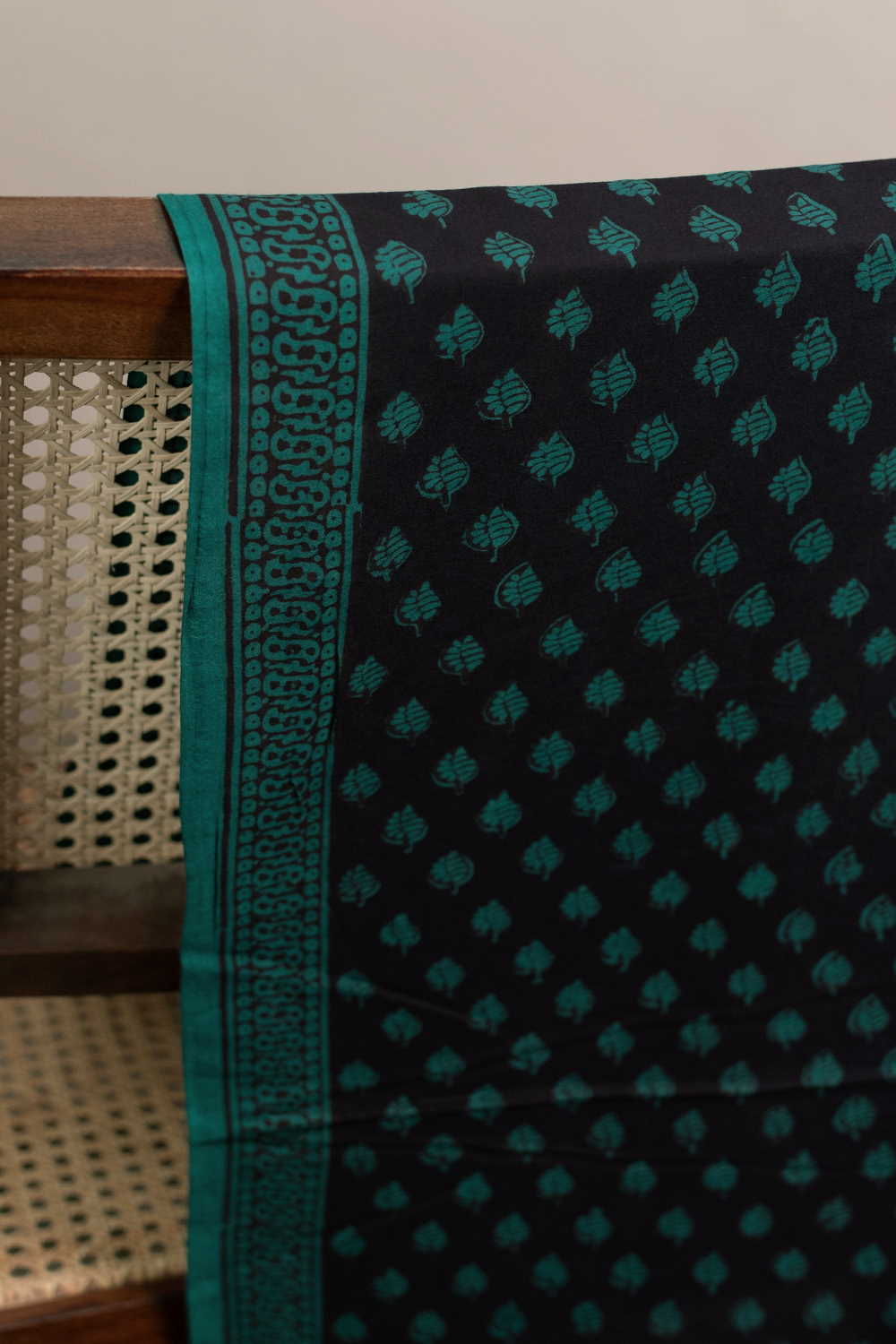 Leaf Motifs Bagh Cotton Fabric-1.6 M