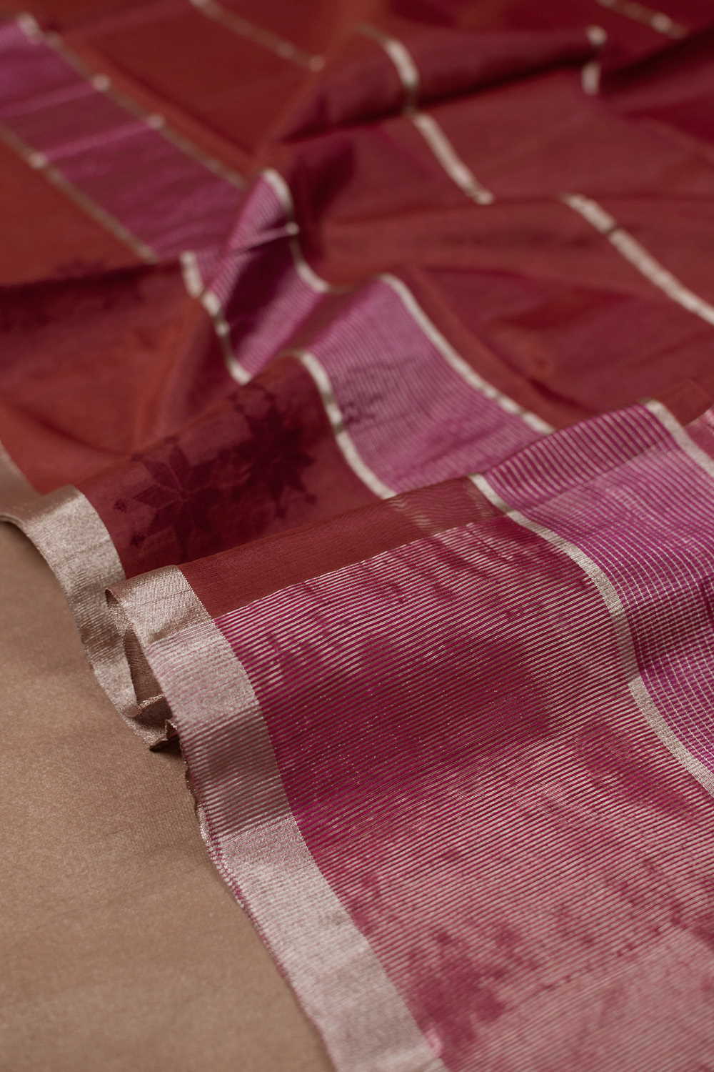 Handwoven Chanderi Dupattas - Matkatus