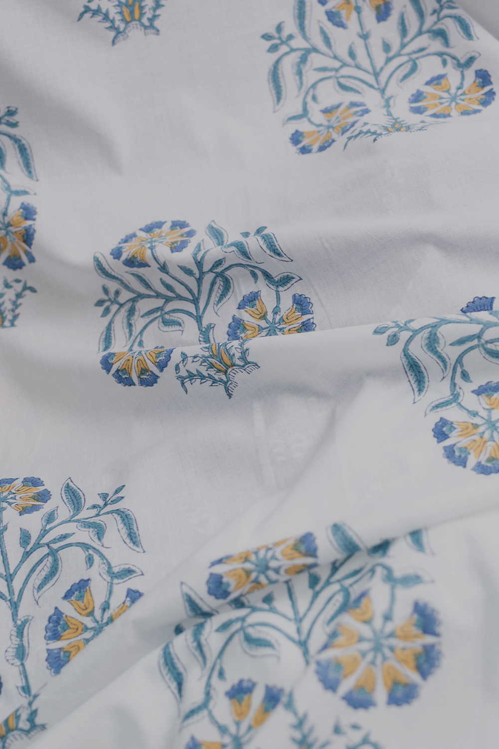 Hand block printed Sanganeri cotton fabric with floral motifs - Matkatus