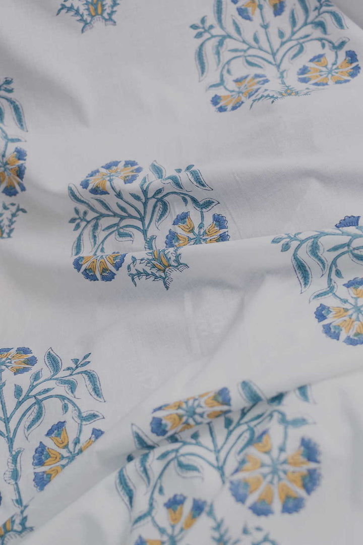 Hand block printed Sanganeri cotton fabric with floral motifs - Matkatus