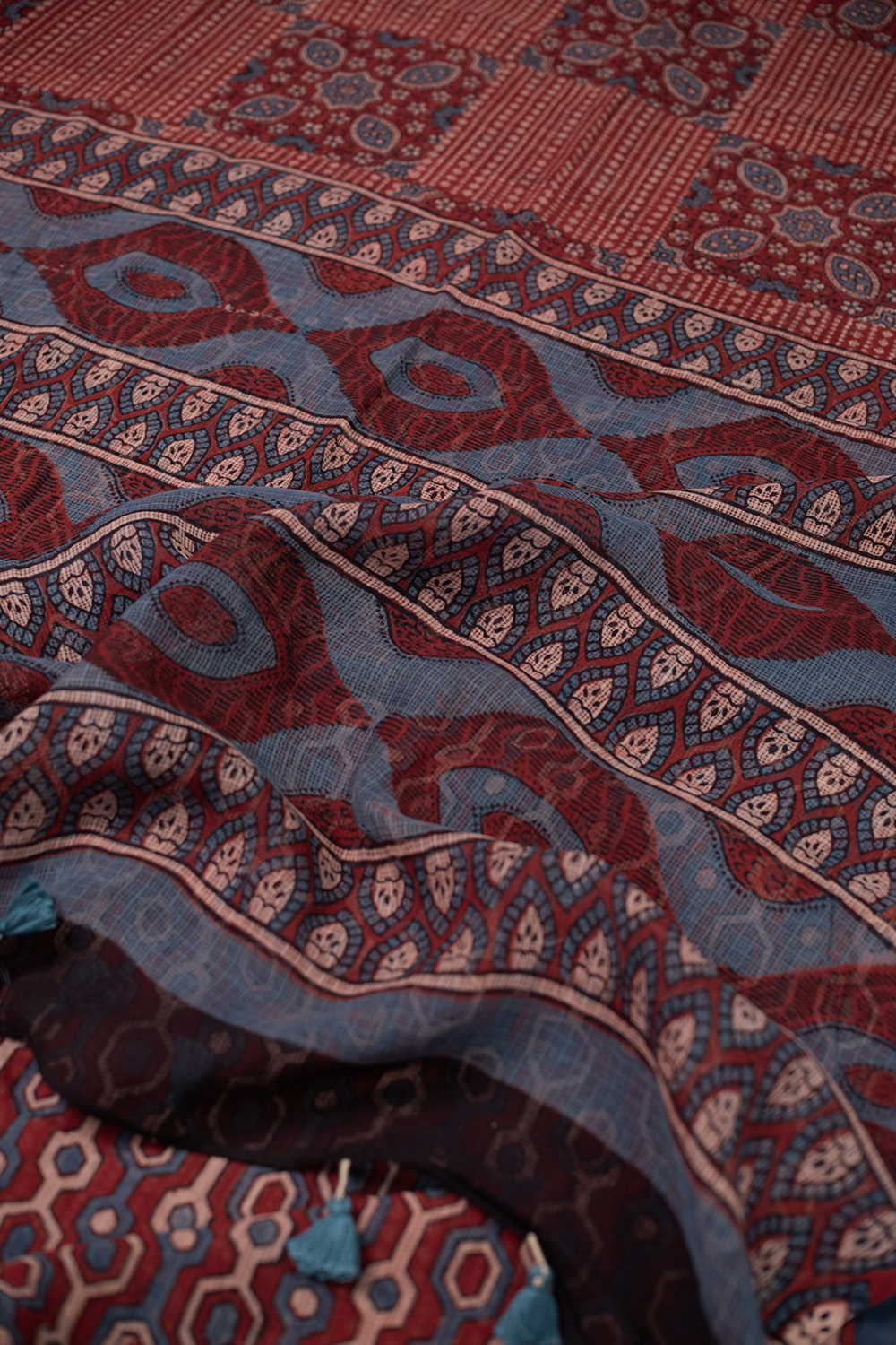 Sarees - Matkatus