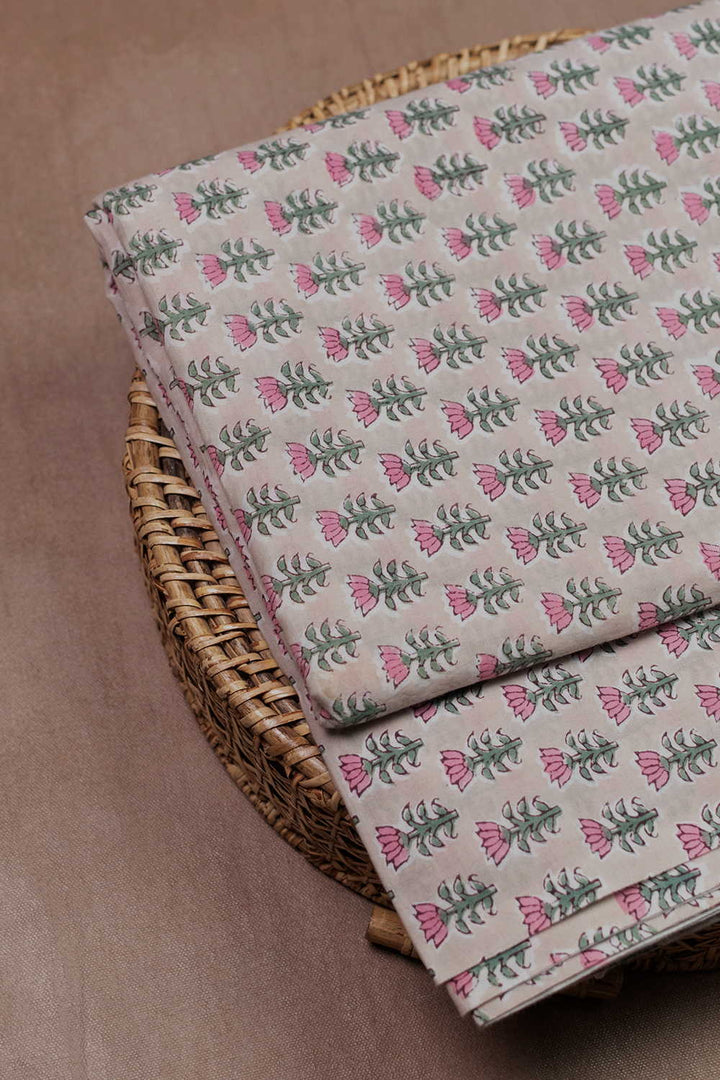 Hand block printed Sanganeri cotton fabric with floral motifs - Matkatus