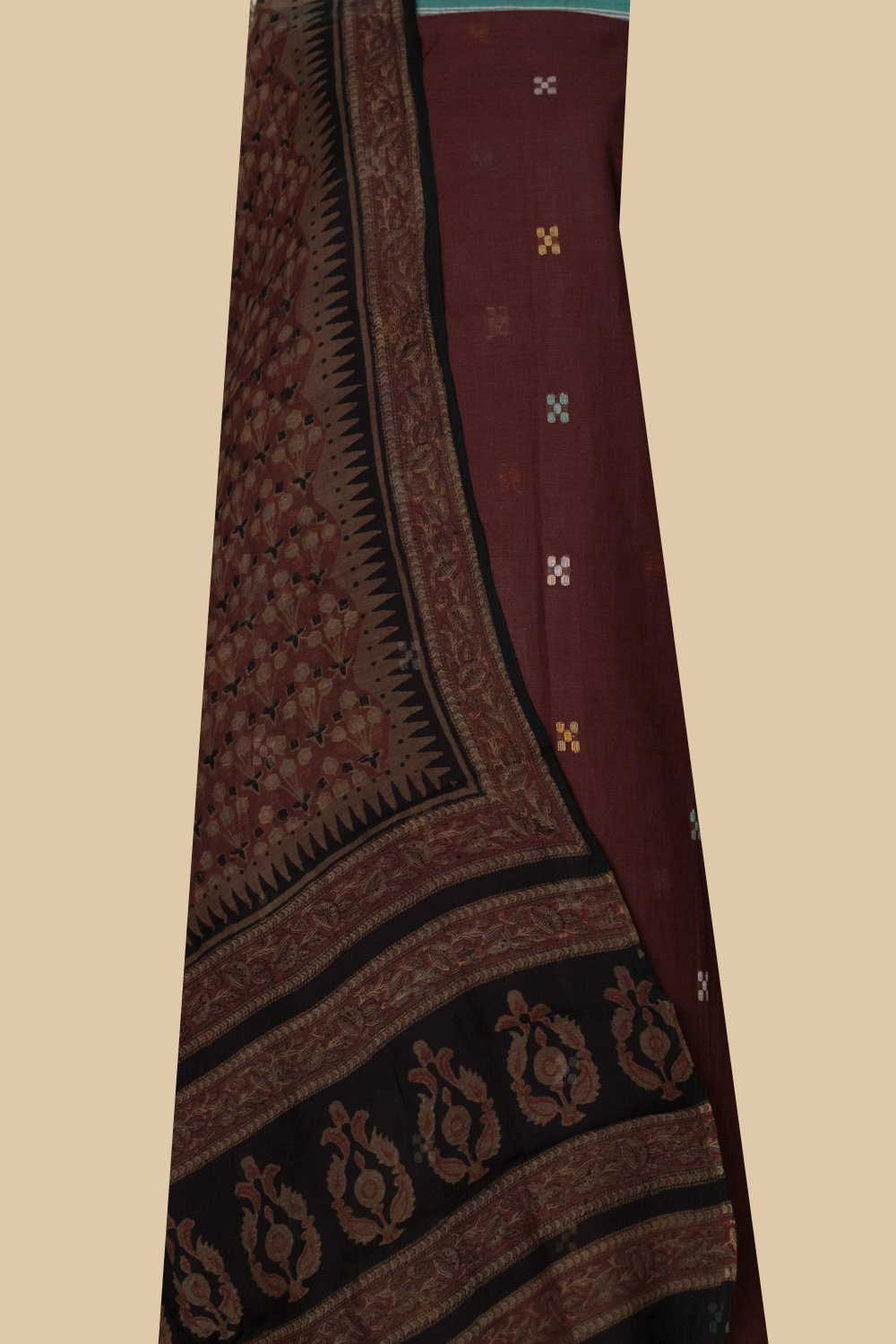 Unstitched Suits - Matkatus