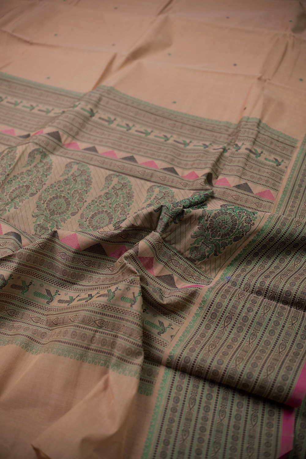 Tiny Butta on Beige Kanchipuram Cotton saree