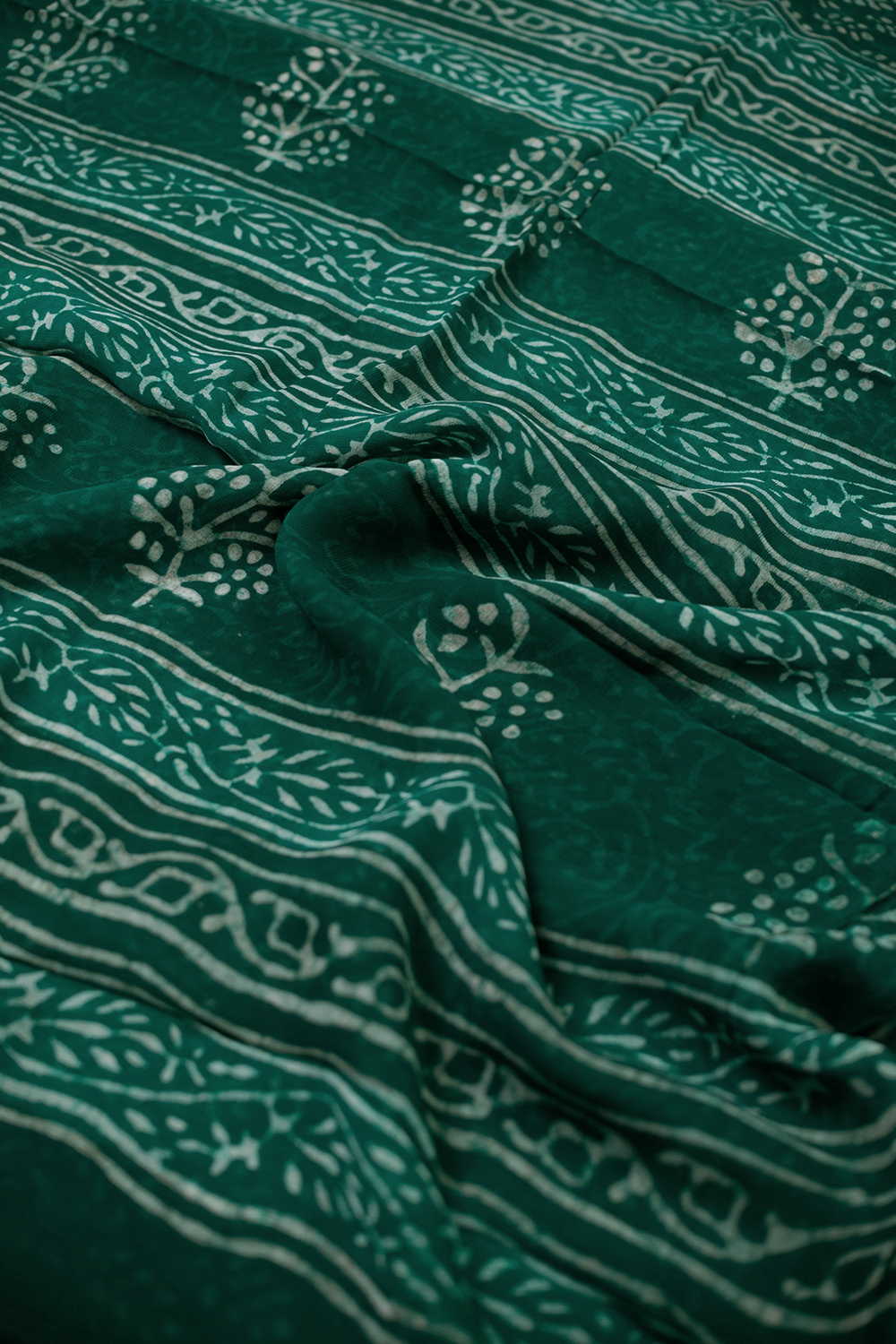 Dark Green Semi Georgette saree