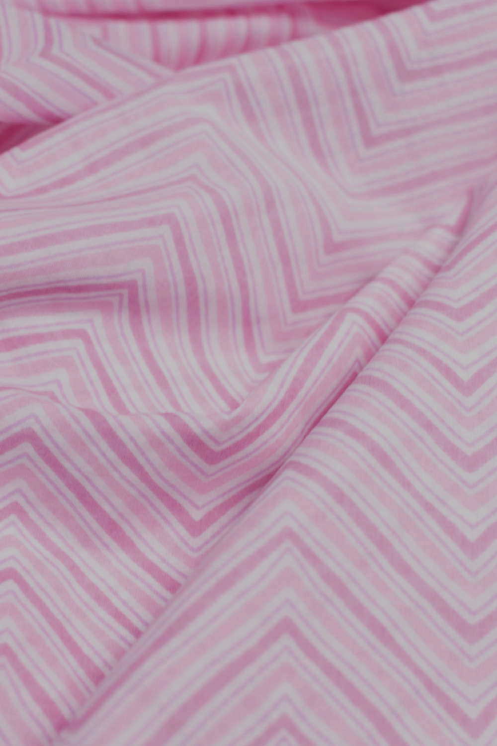 Pink Chevron Pattern Sanganeri Cotton Fabric