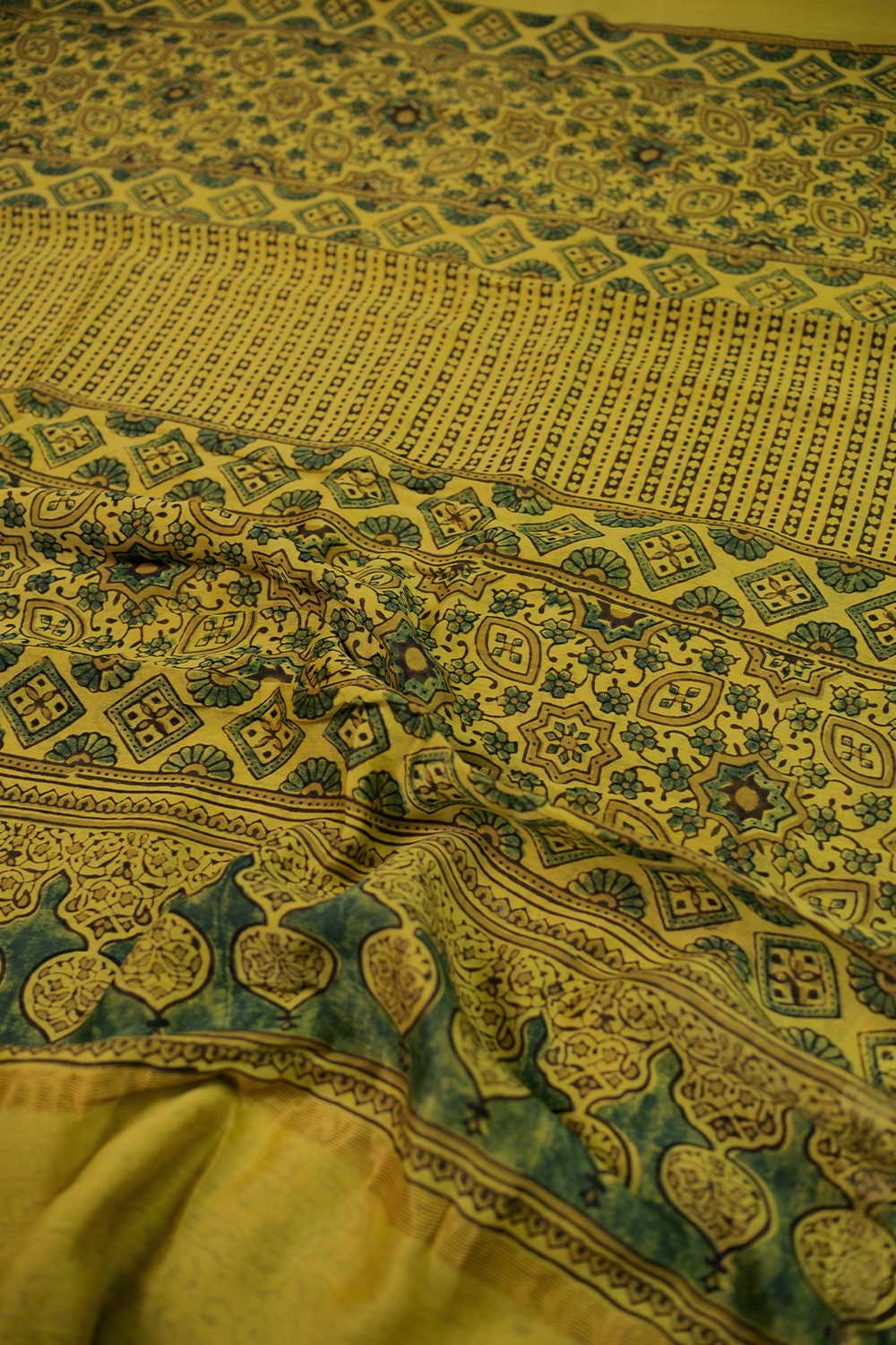 Sarees-Matkatus