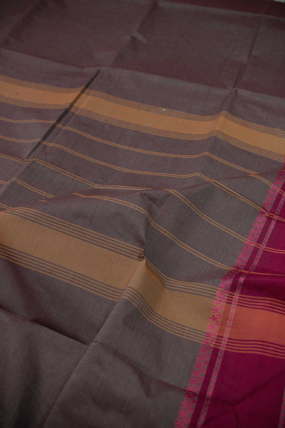 Kanchi Sarees - Matkatus