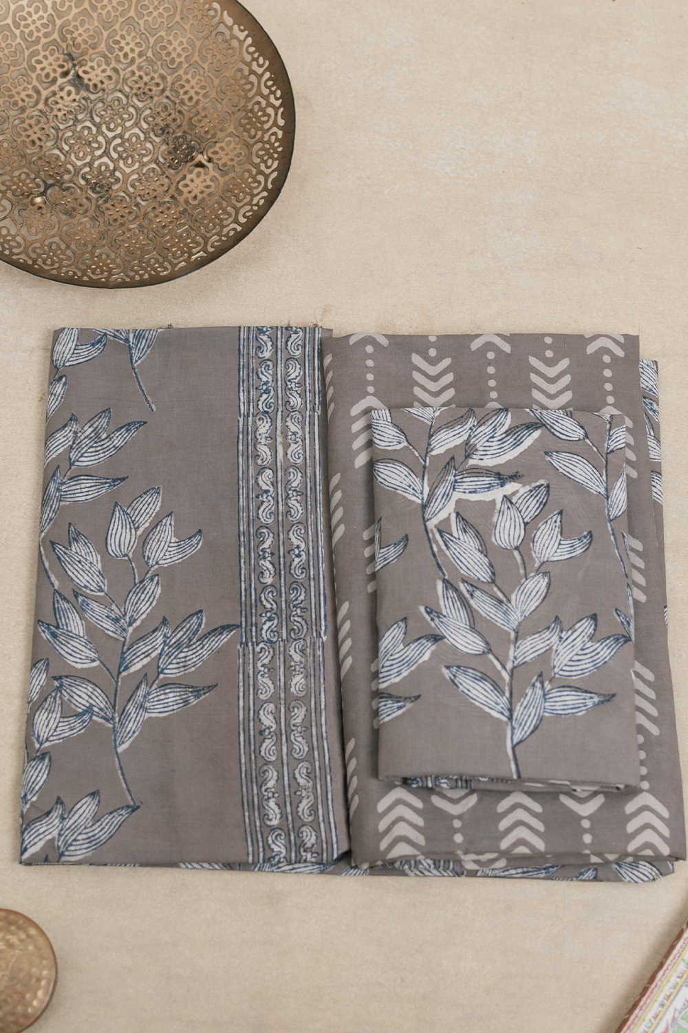 Unstitched Suits-Matkatus