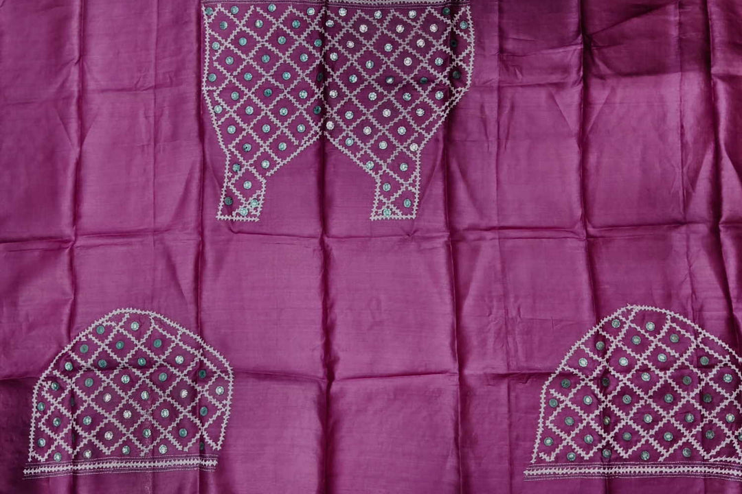 Saree with Blouse - Matkatus