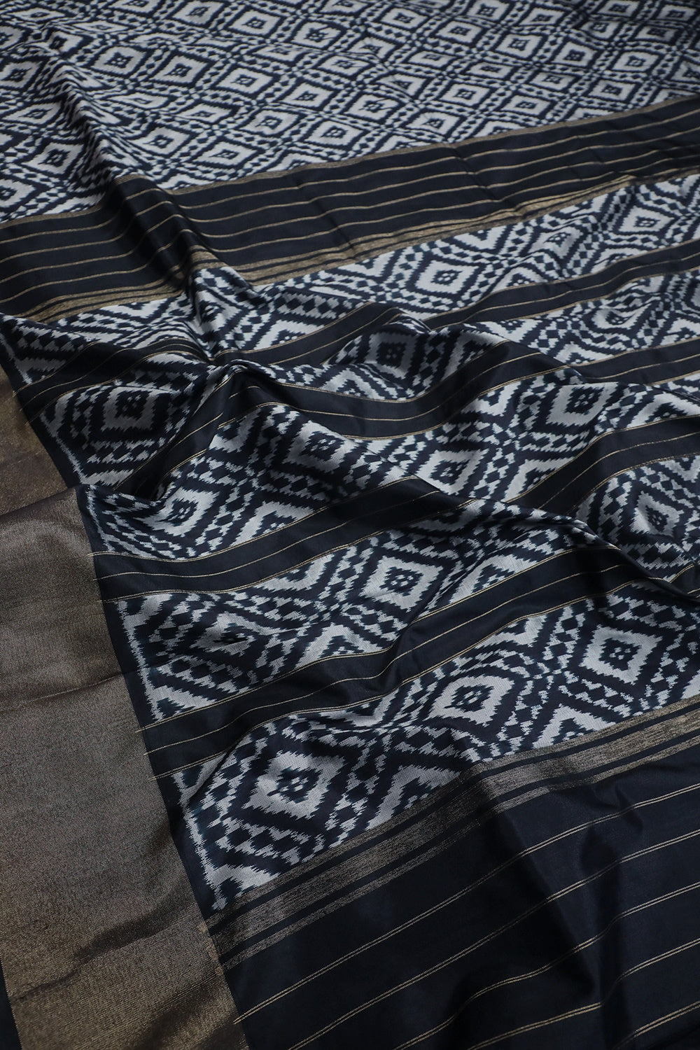 Ikat Saree - Matkatus