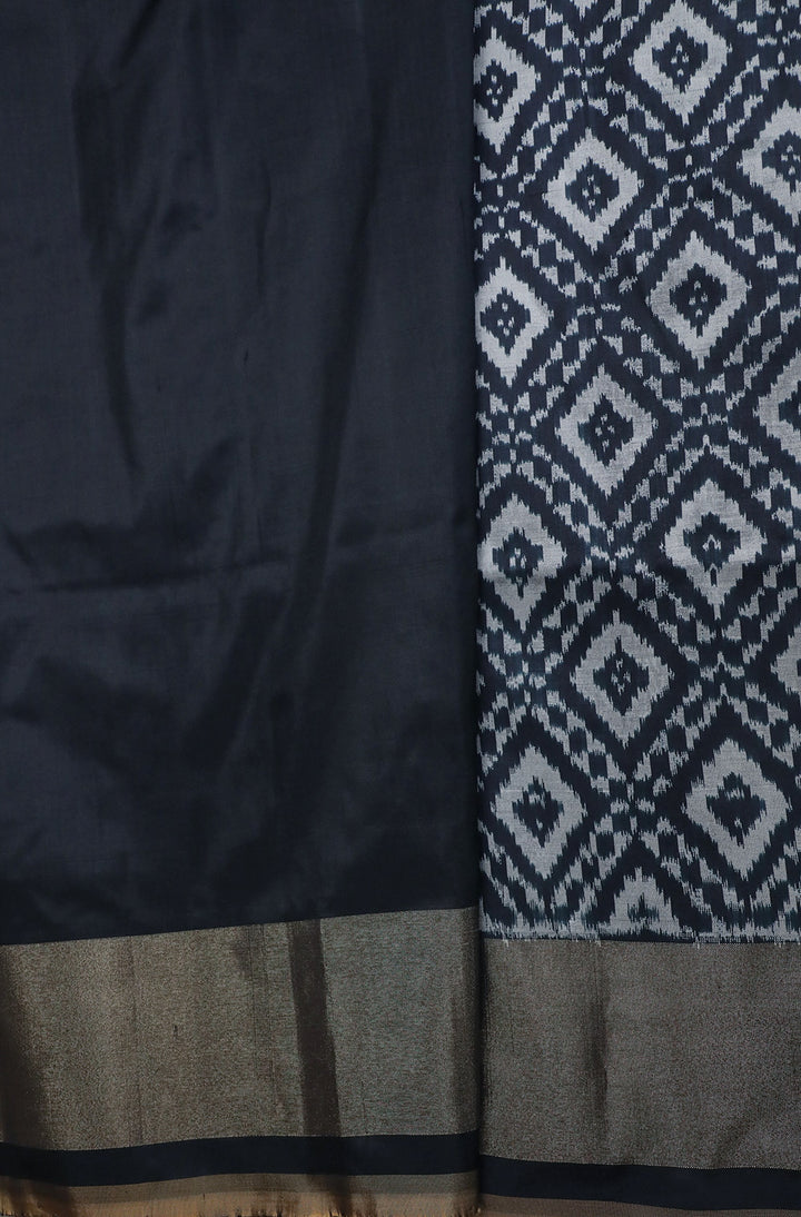 Saree - Matkatus